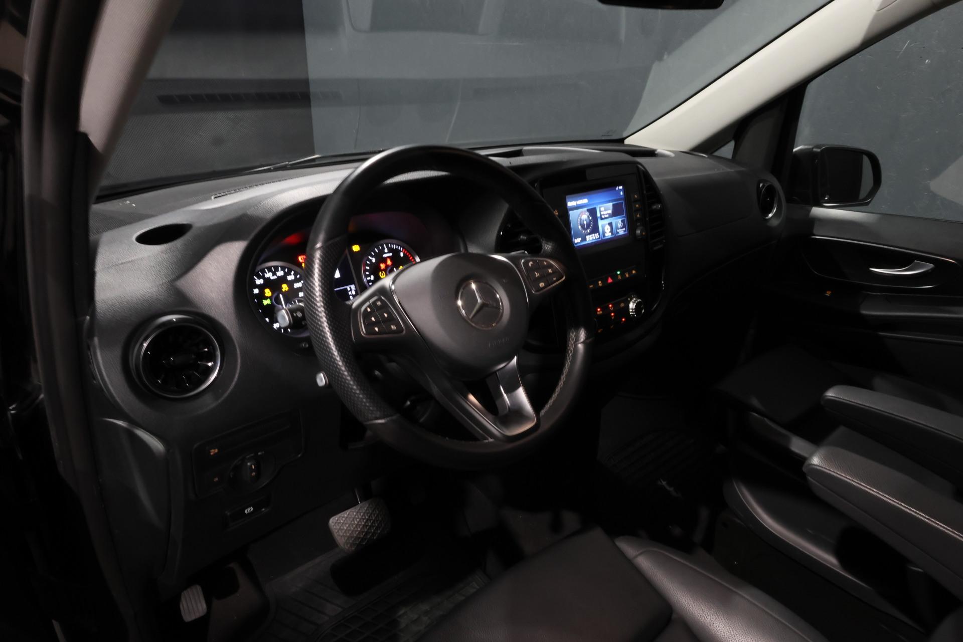 MERCEDES-BENZ Vito 12