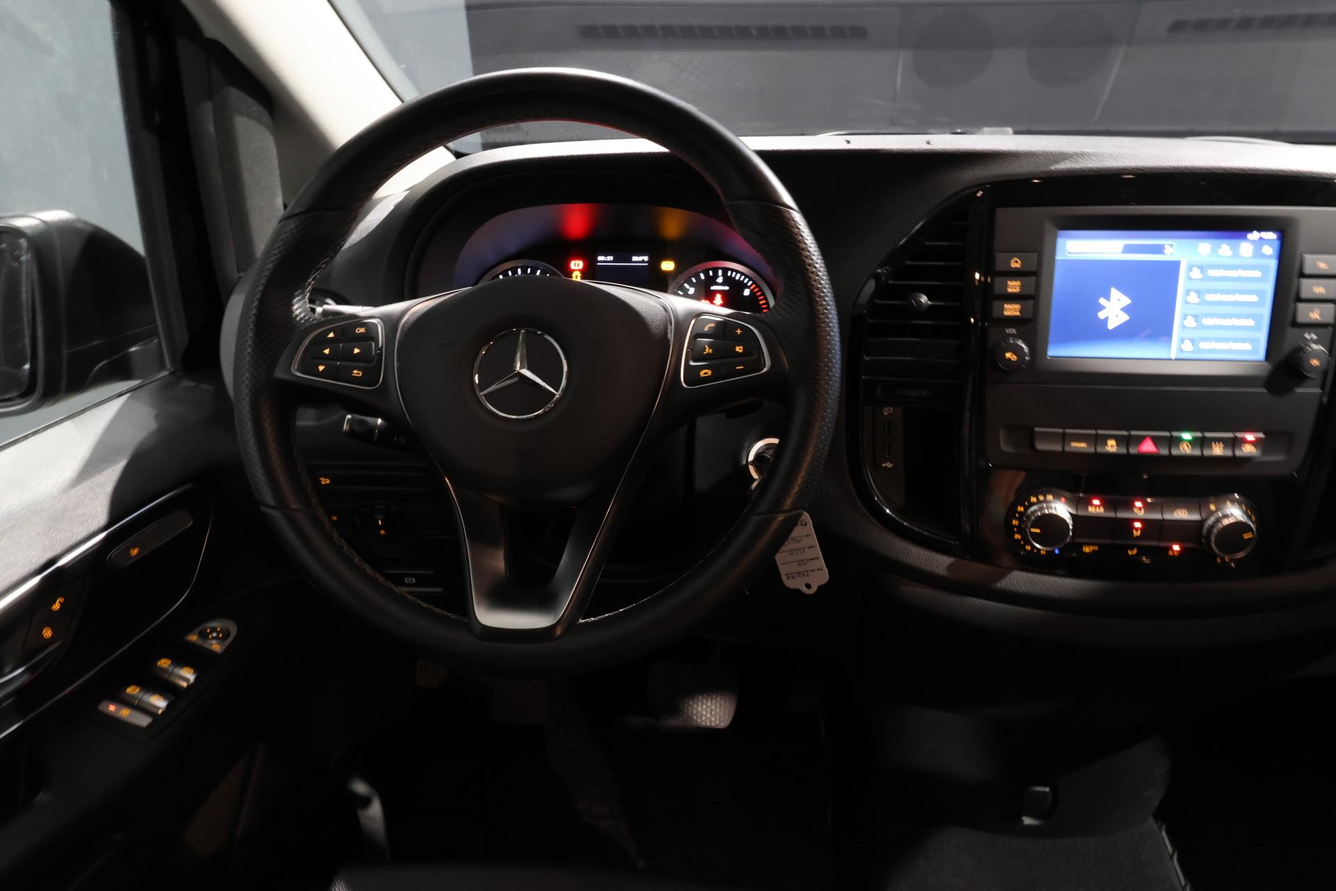 MERCEDES-BENZ Vito 13