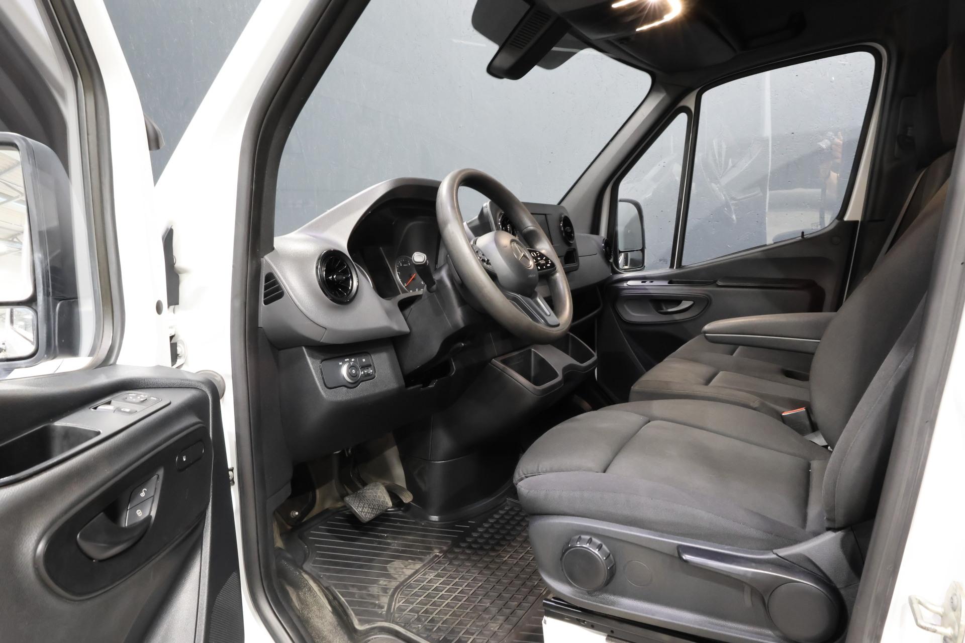 MERCEDES-BENZ Sprinter 8