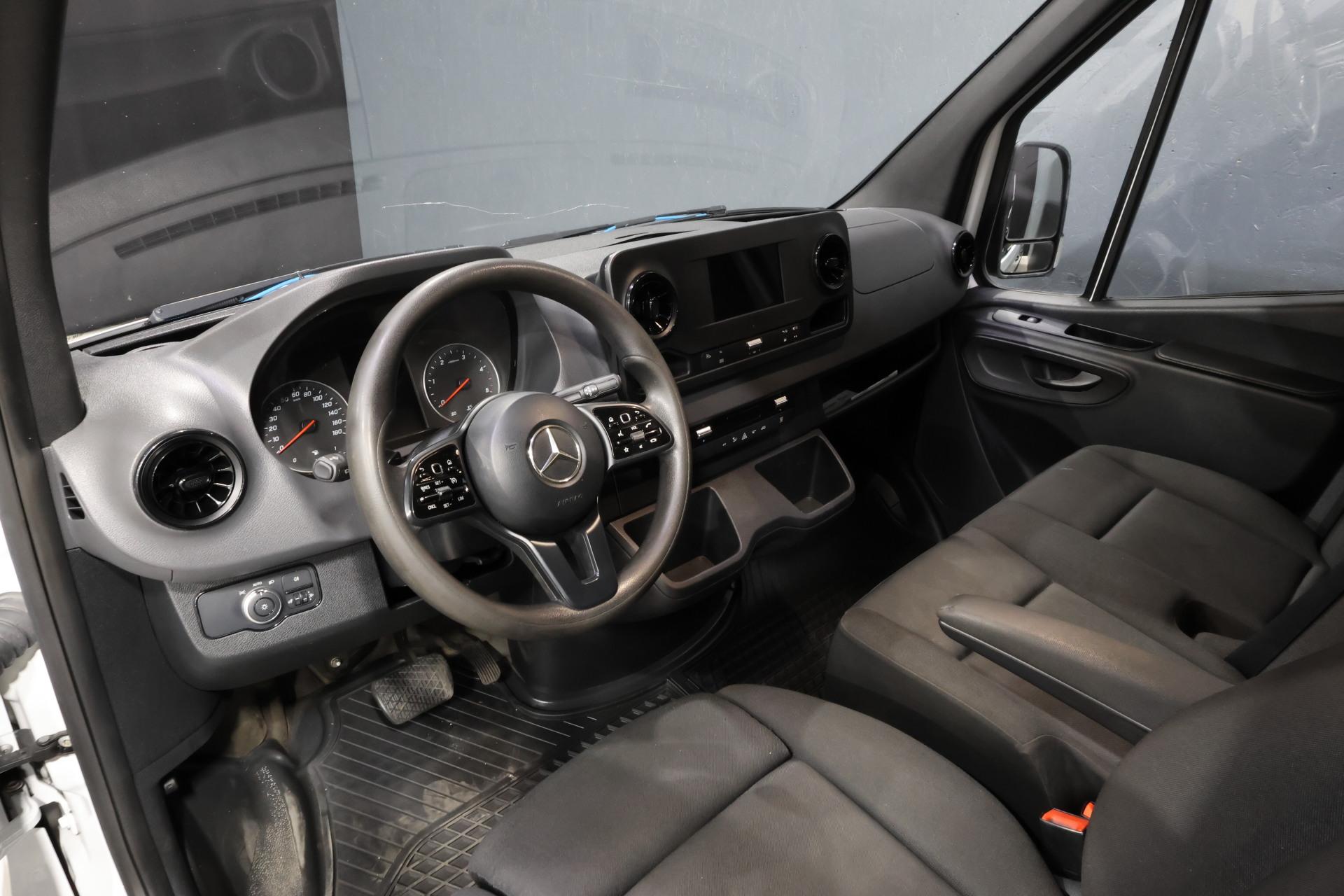 MERCEDES-BENZ Sprinter 9