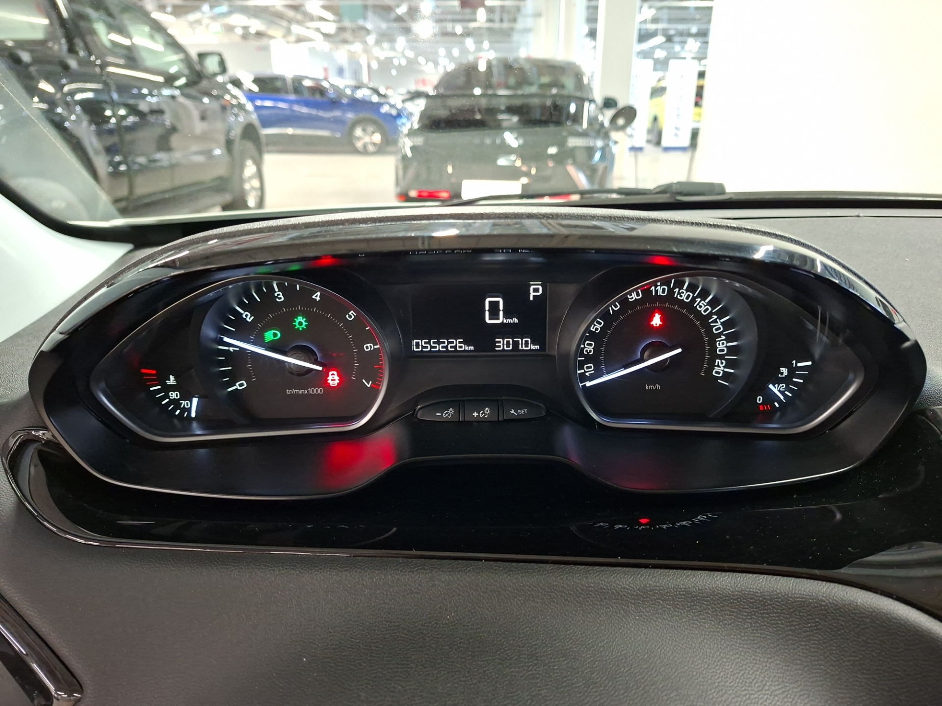 PEUGEOT 208 2019