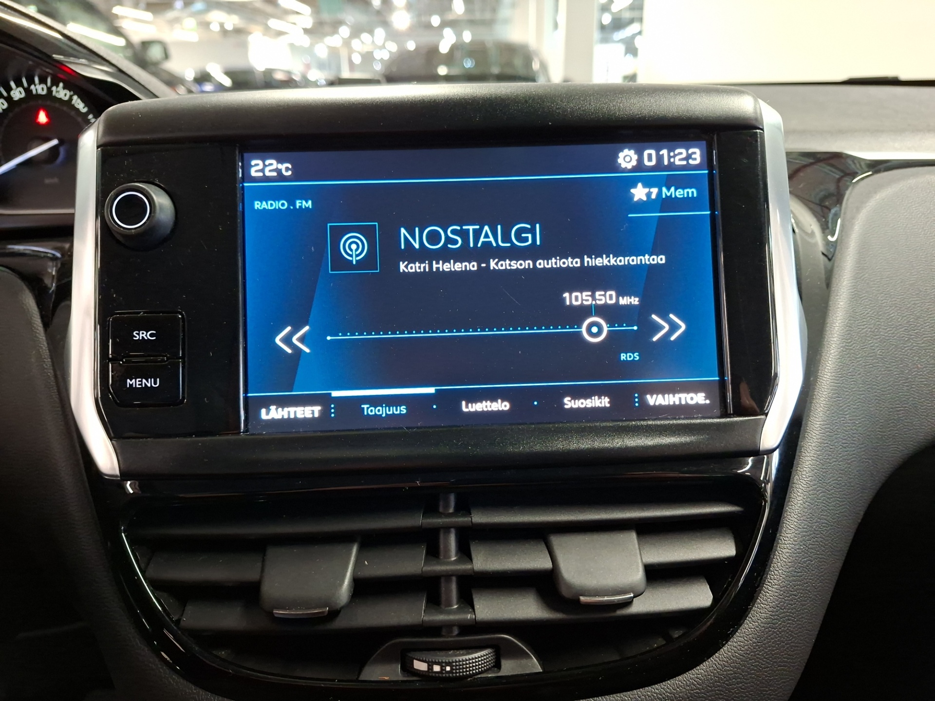PEUGEOT 208 2019