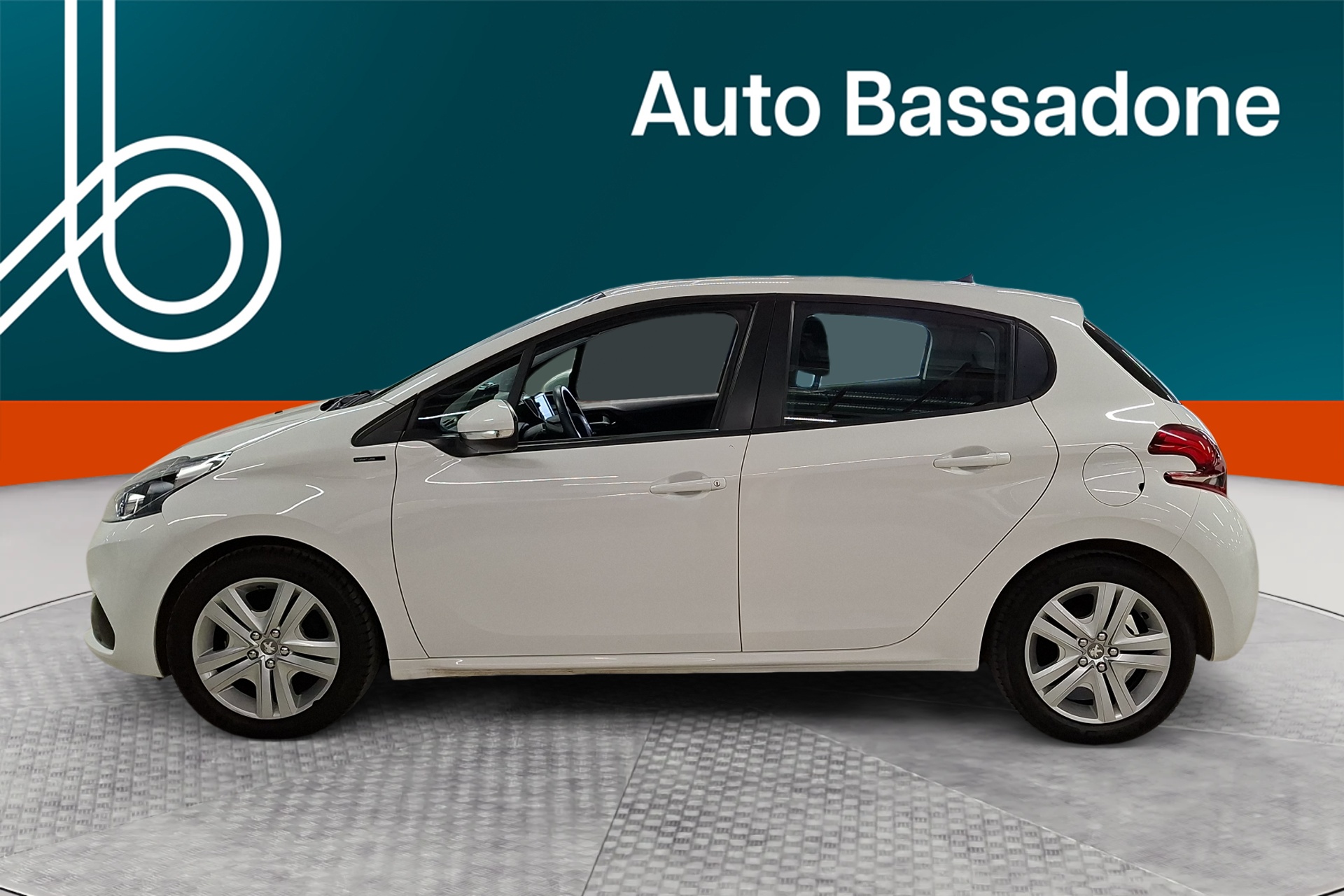 PEUGEOT 208 2019