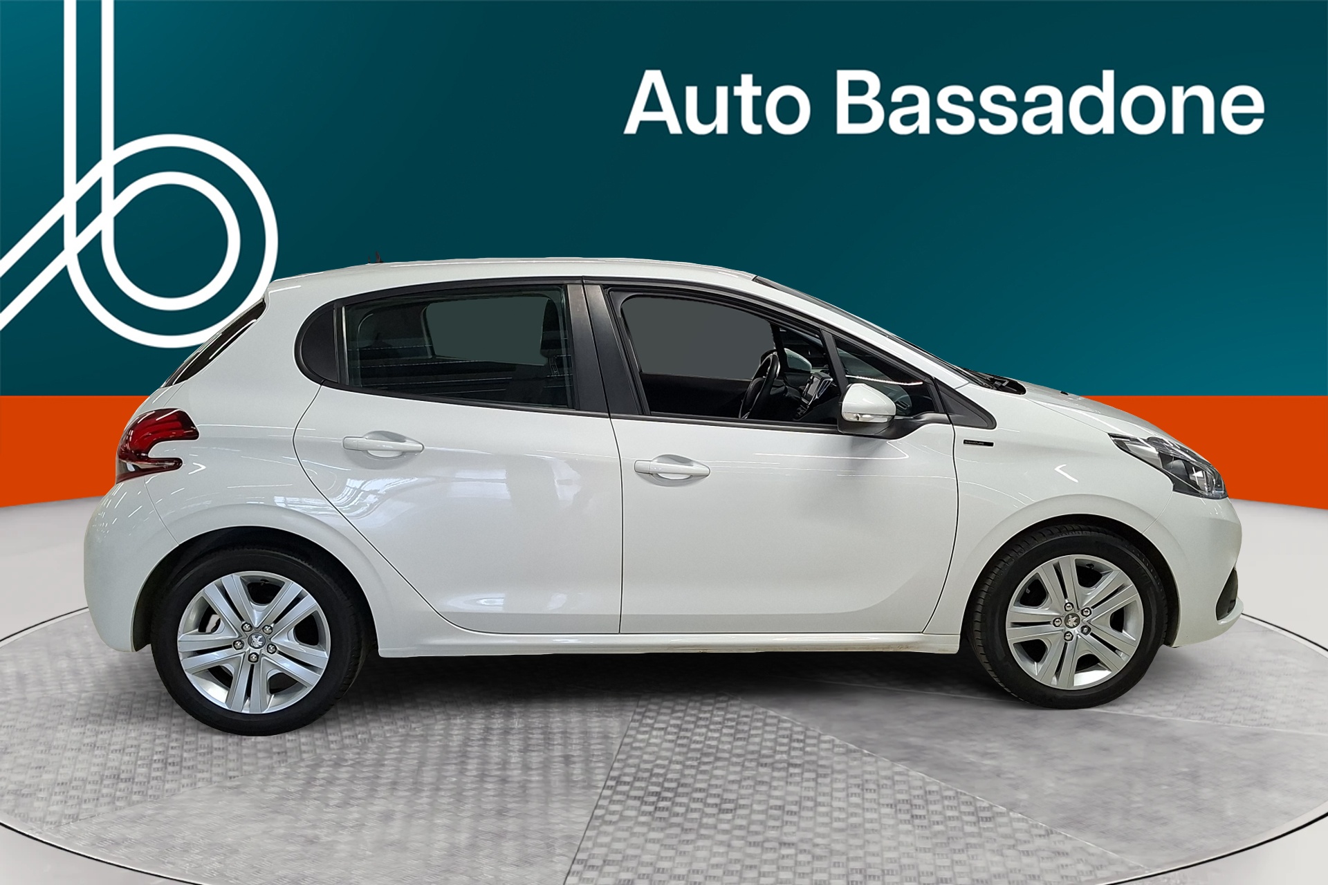 PEUGEOT 208 2019