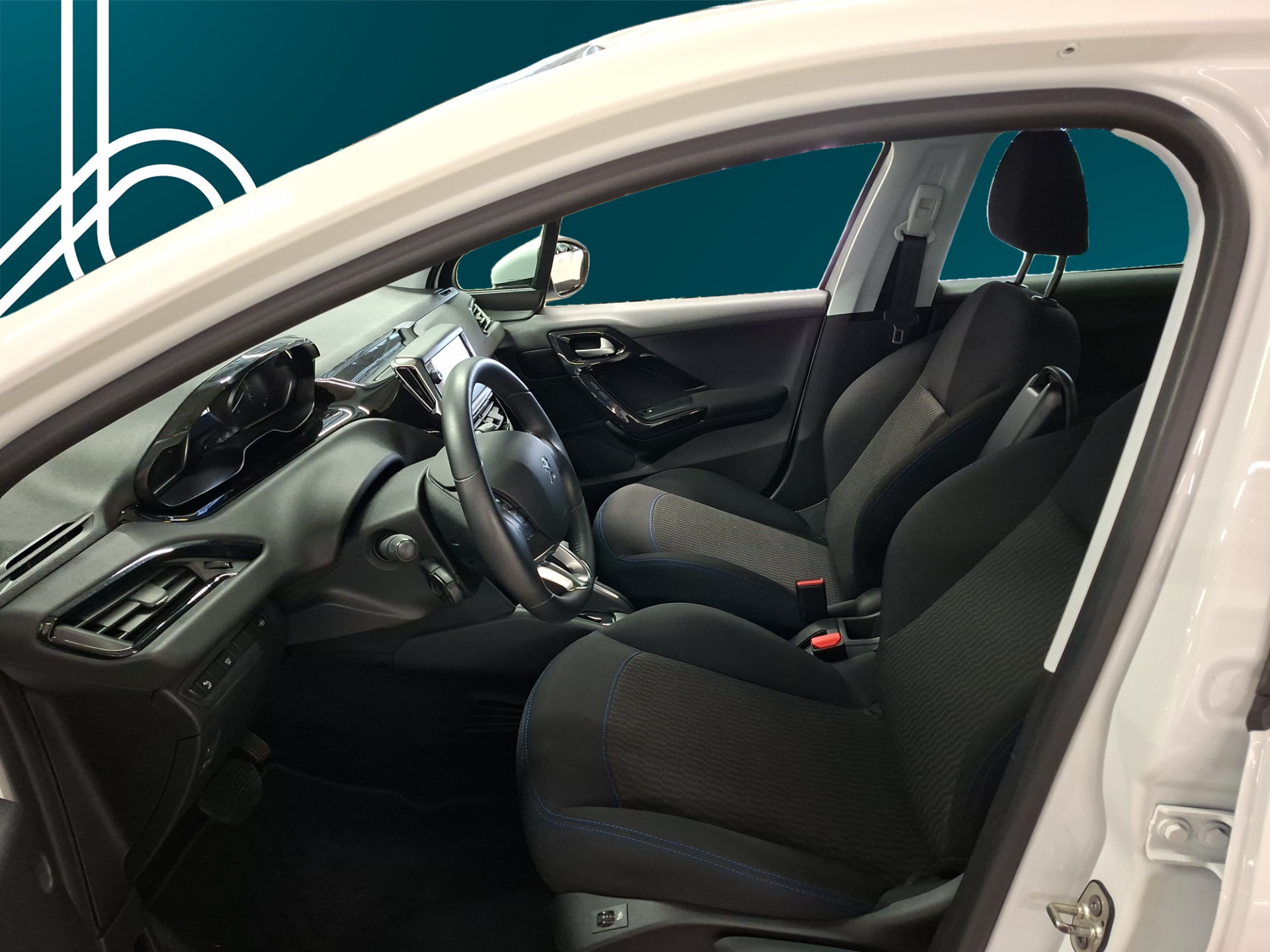 PEUGEOT 208 2019