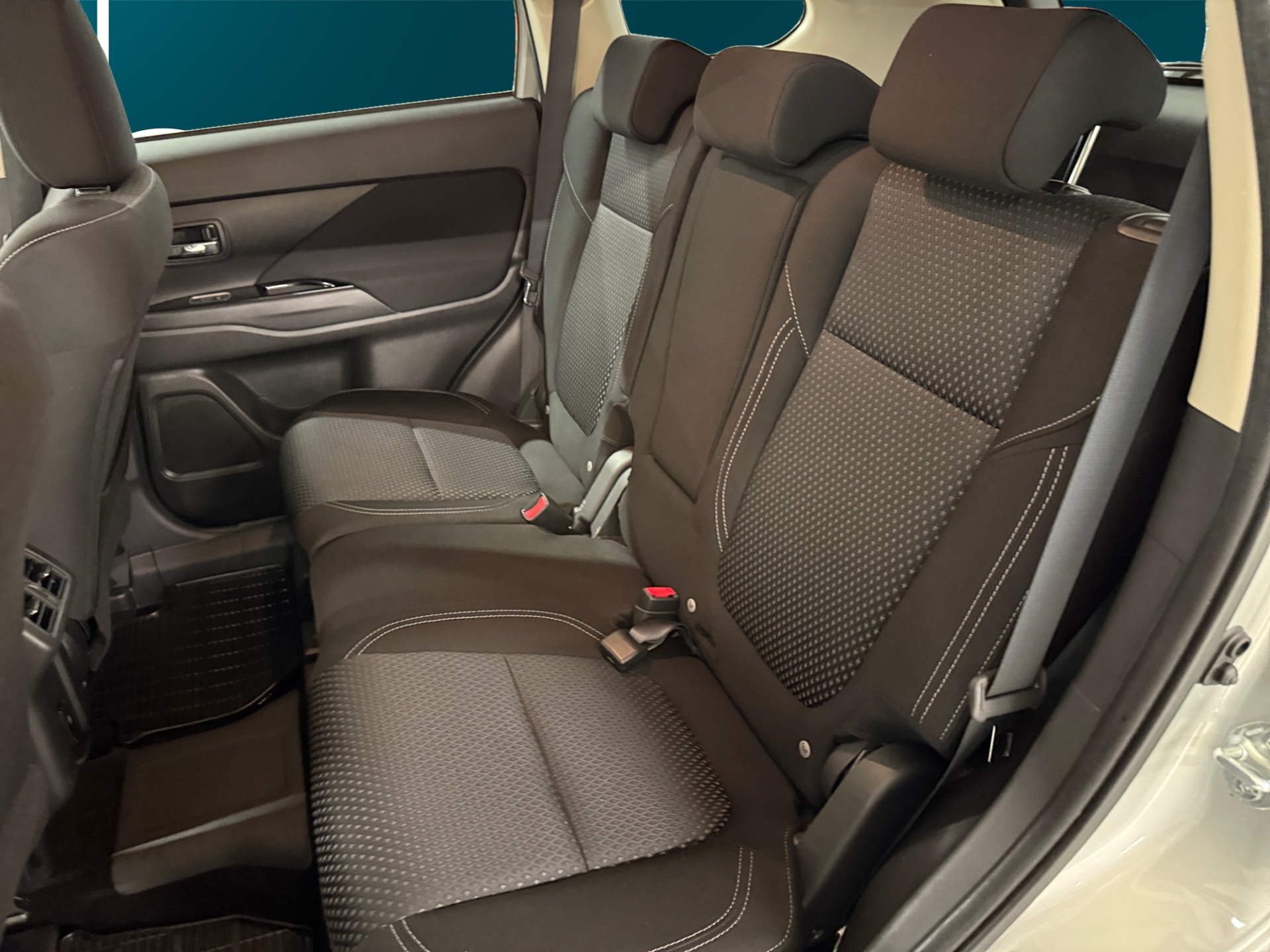 MITSUBISHI Outlander PHEV 2021