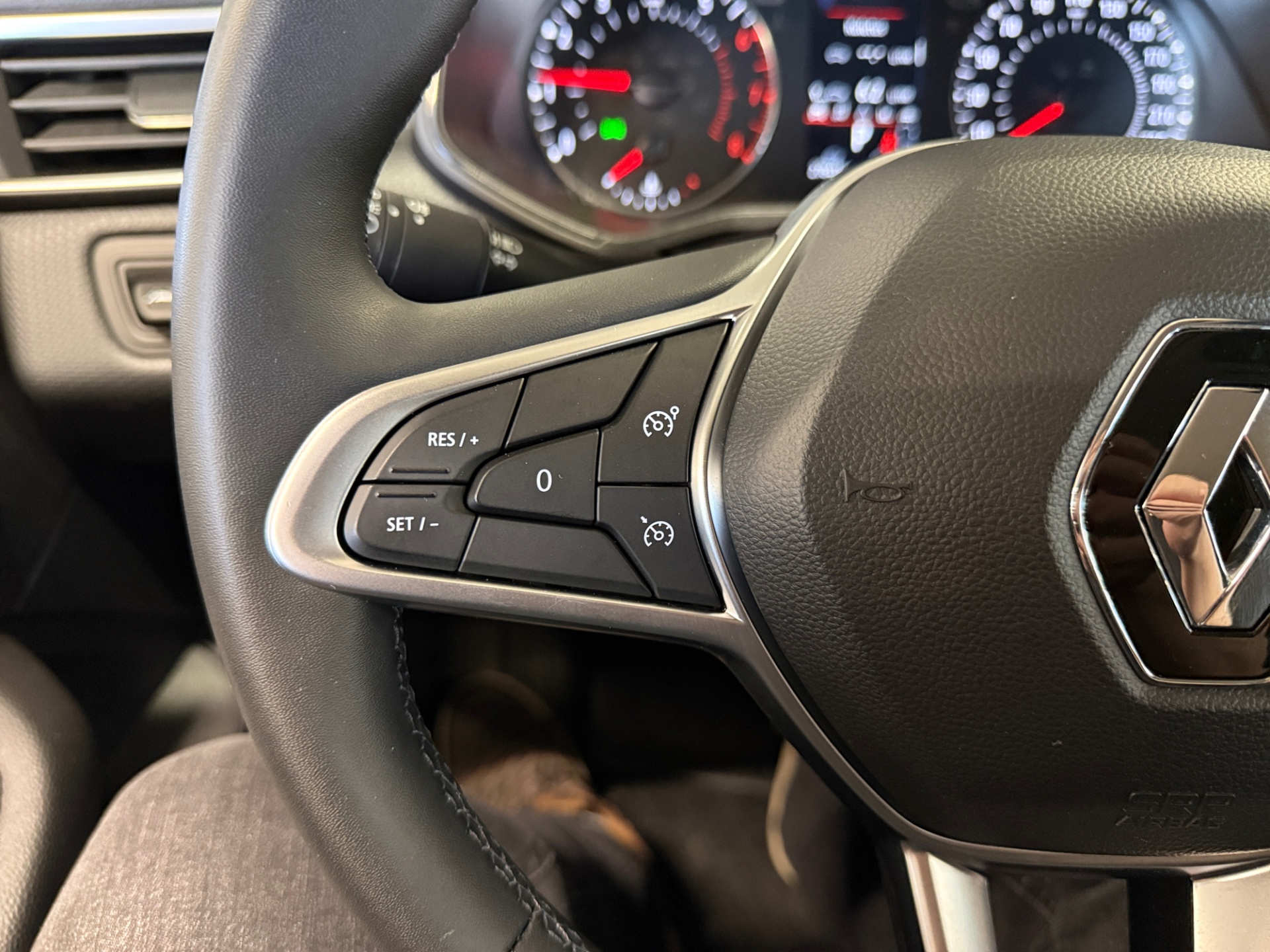 RENAULT Clio 2023