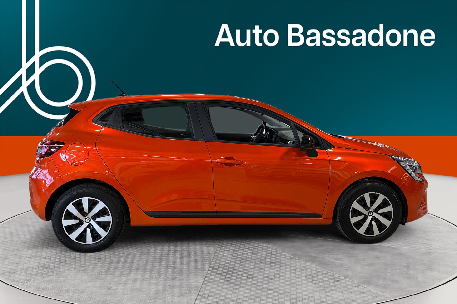 RENAULT Clio 2023