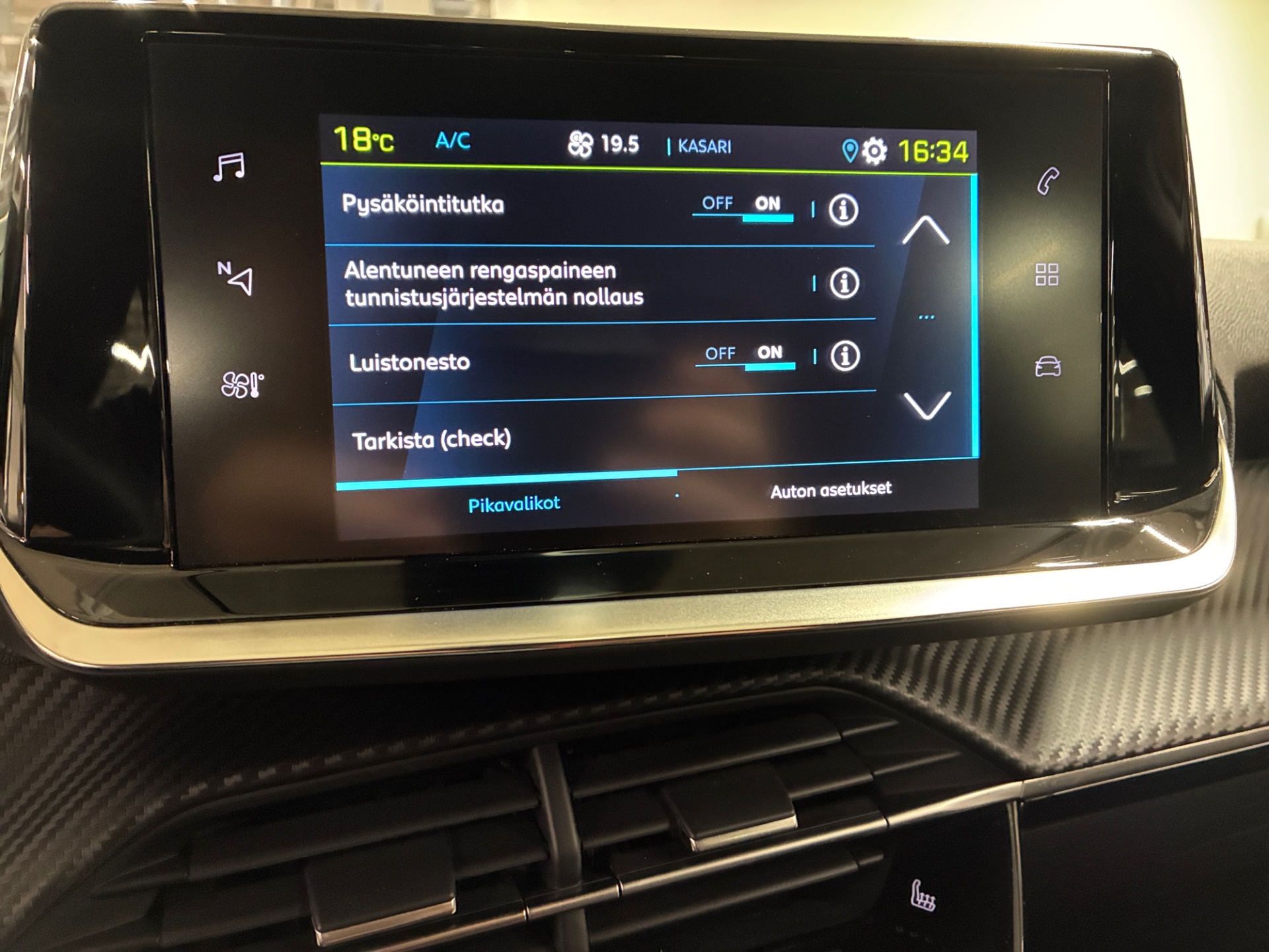 Peugeot e-2008 2023