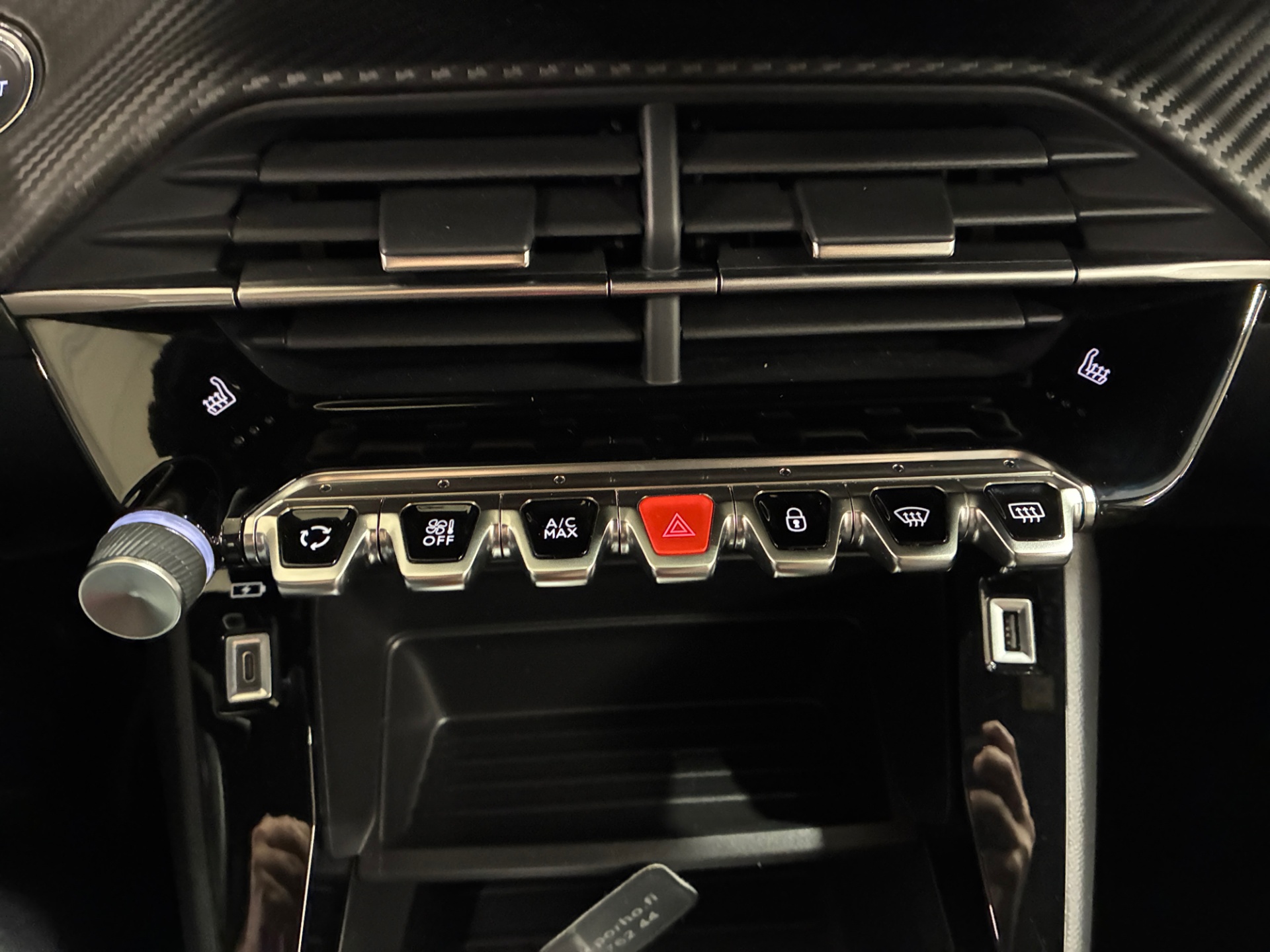 Peugeot e-2008 2023