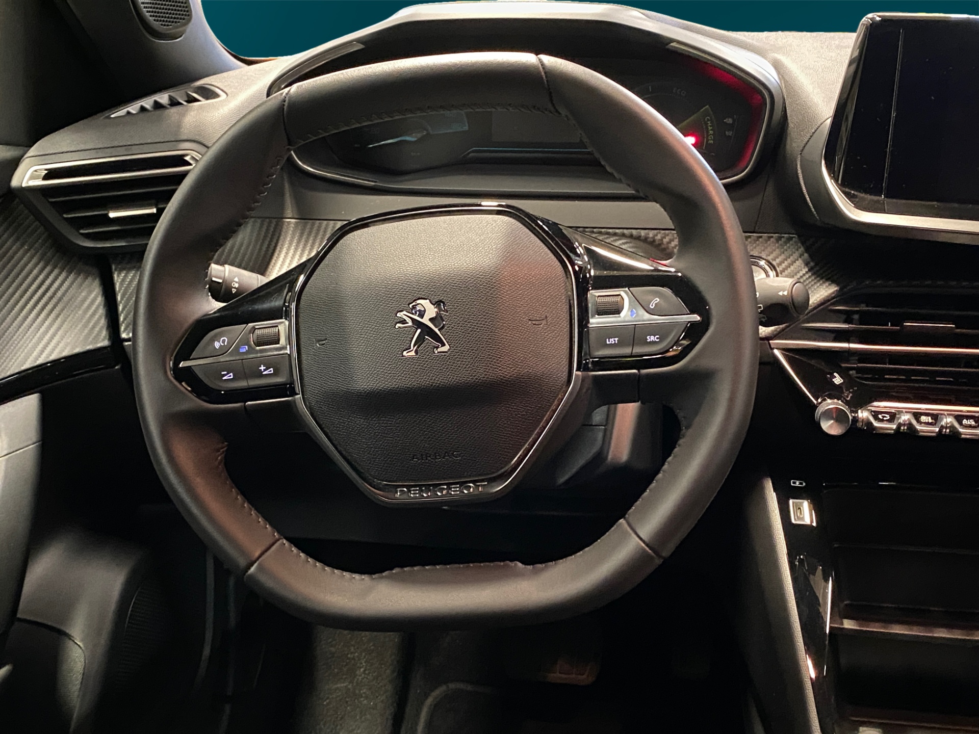 Peugeot e-2008 2023