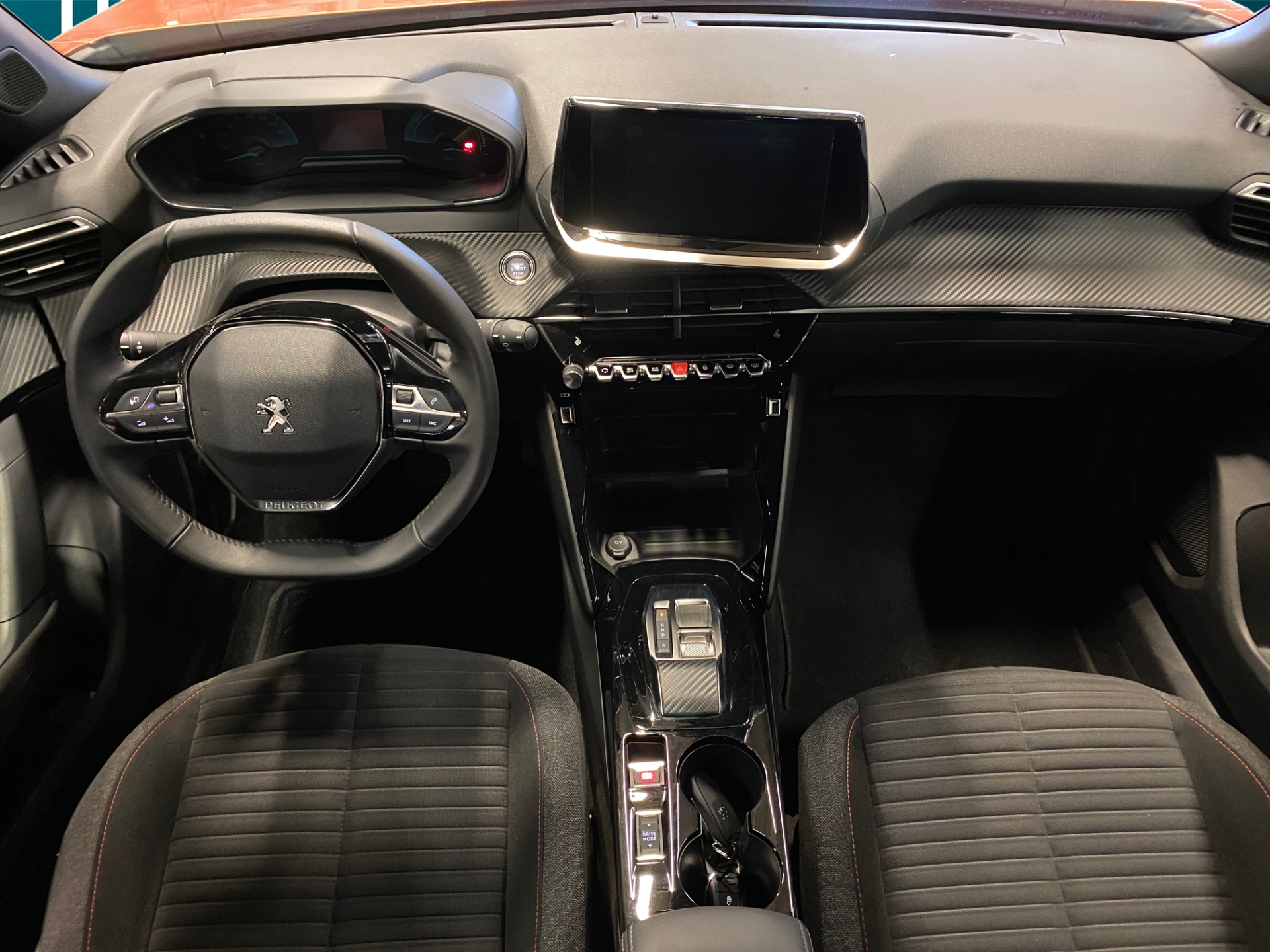 Peugeot e-2008 2023