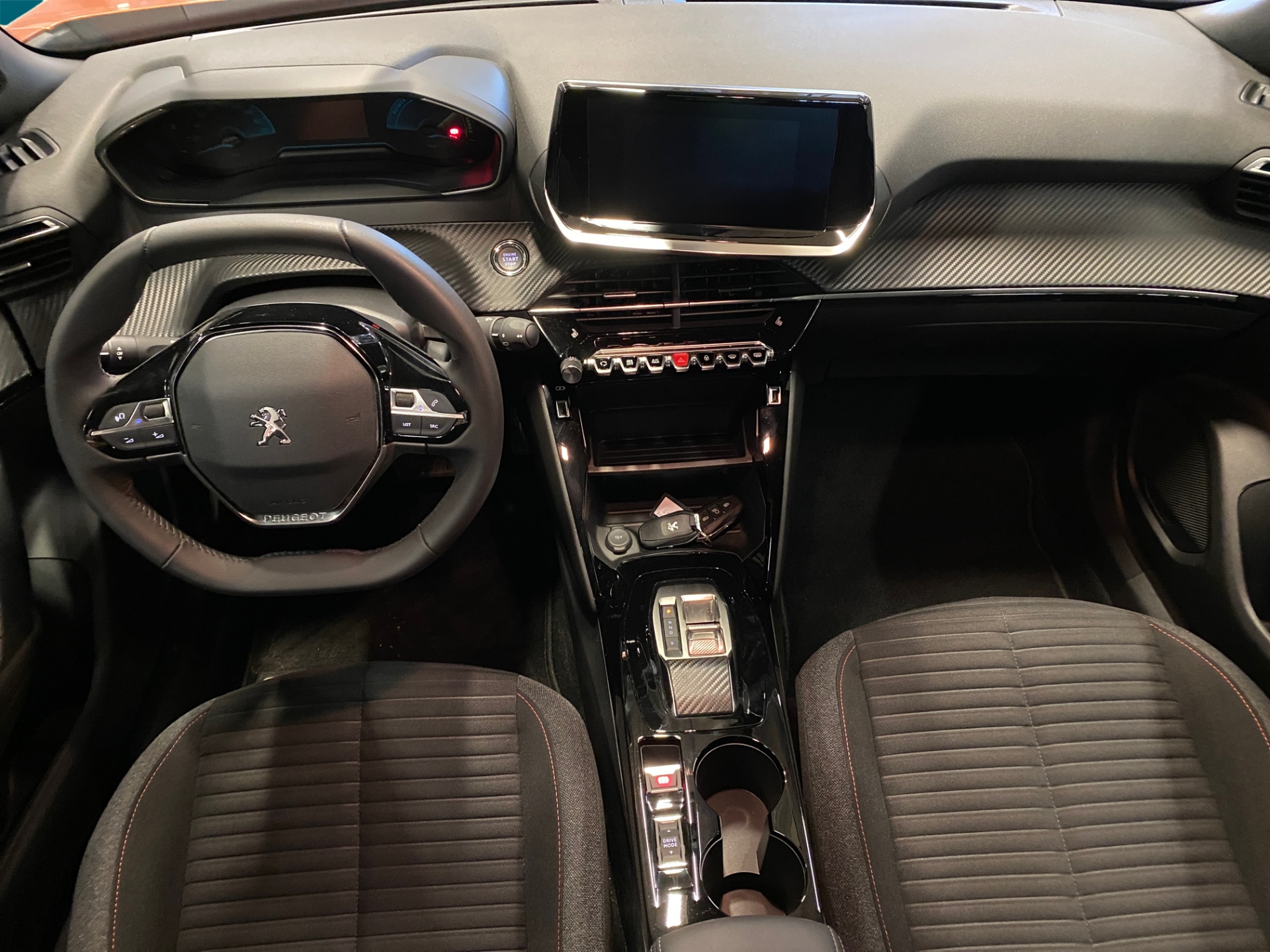 Peugeot e-2008 2023