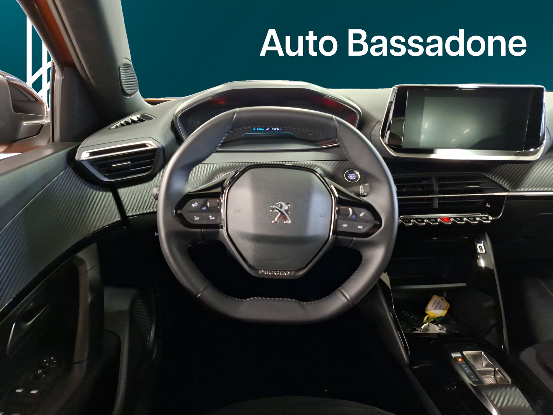 PEUGEOT e-2008 2023