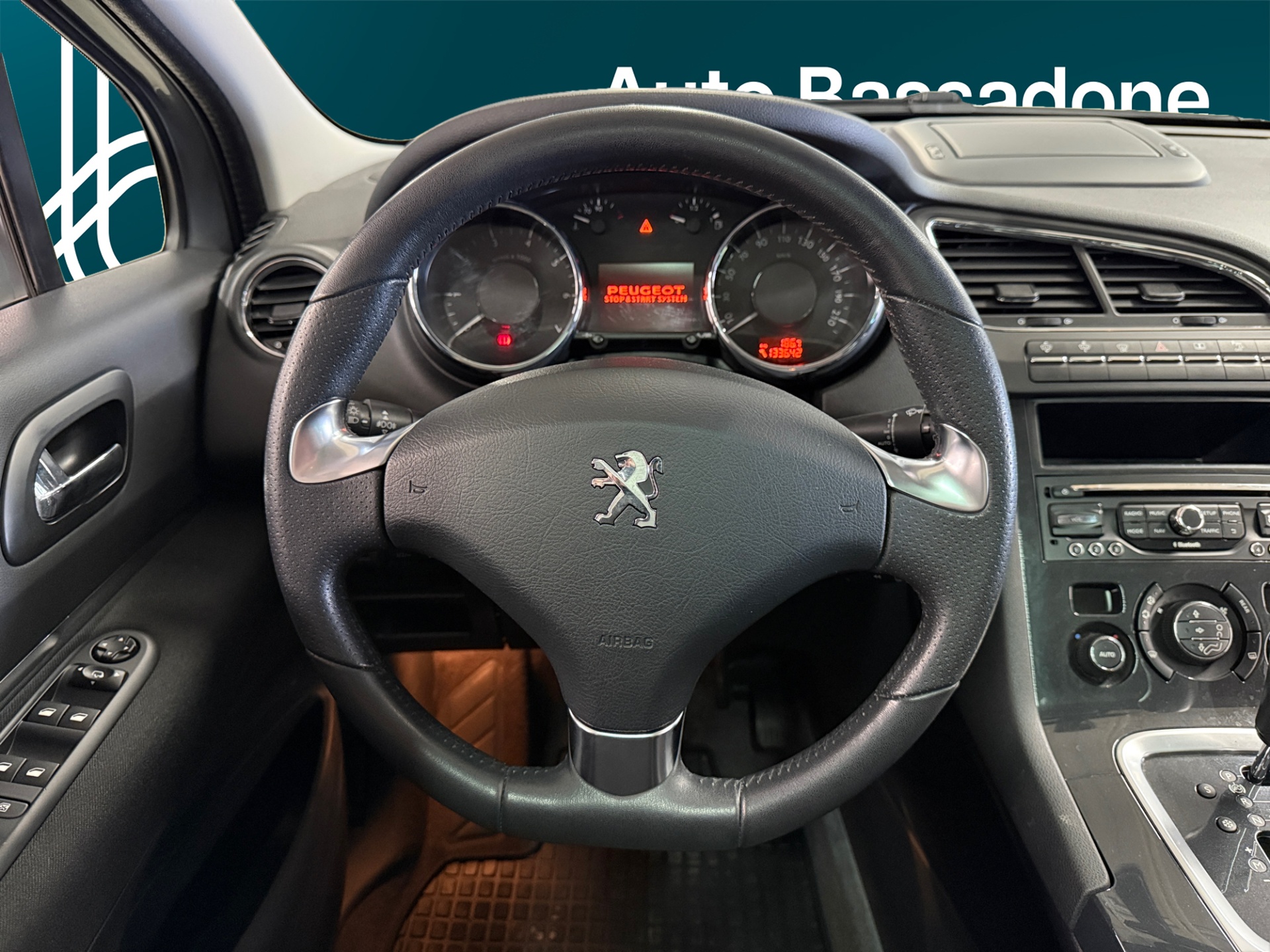 Peugeot 5008 2015