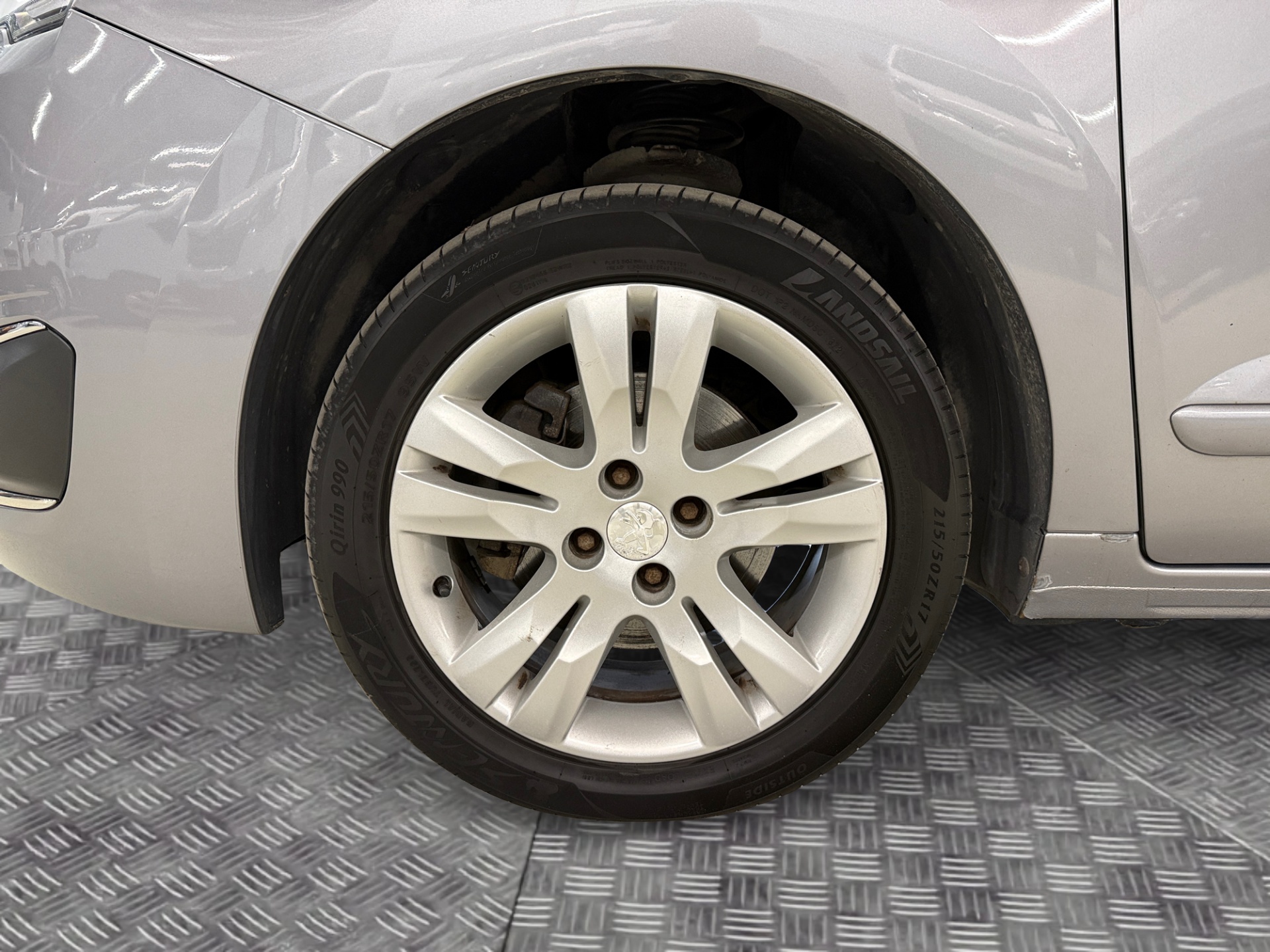 Peugeot 5008 2015