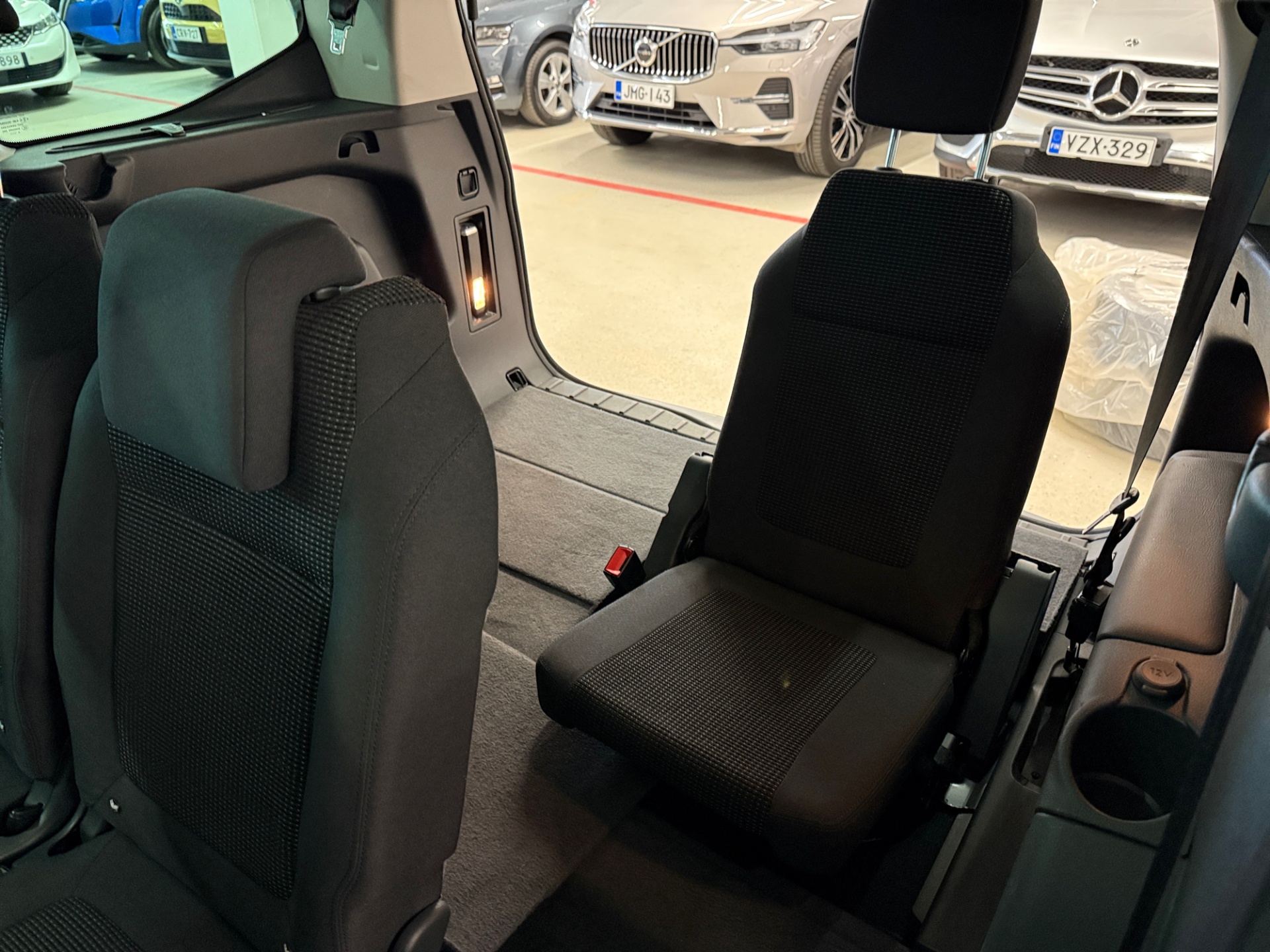 Peugeot 5008 2015