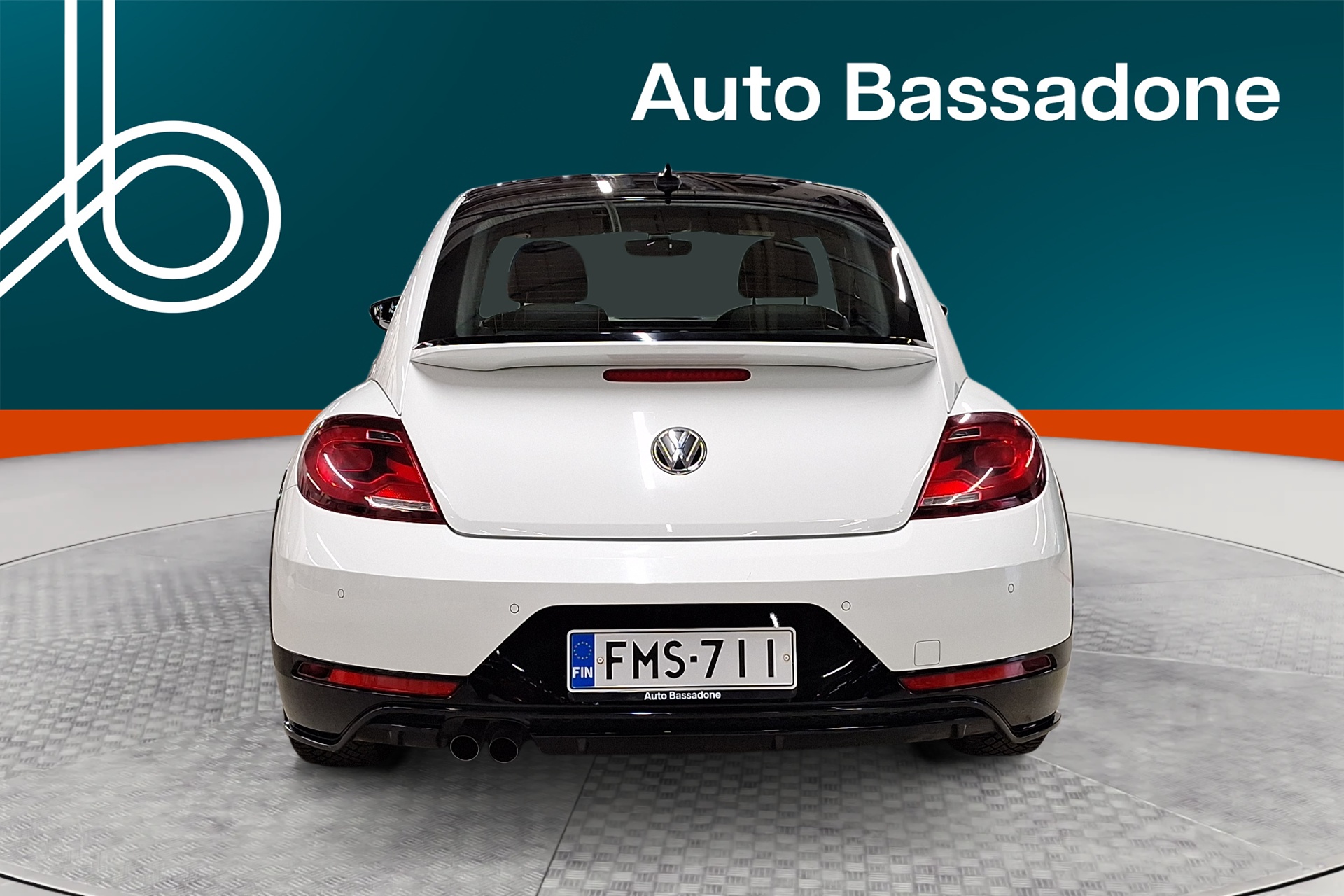 VOLKSWAGEN Beetle 2017