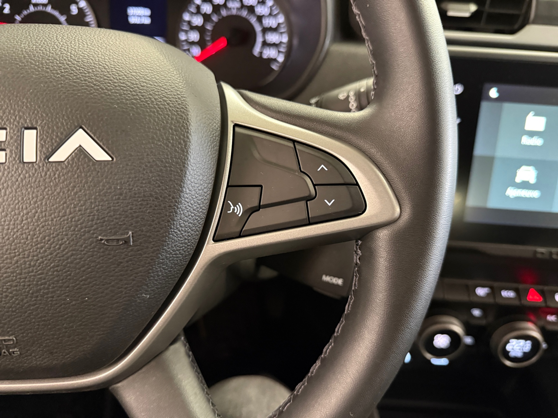 DACIA Duster 2024