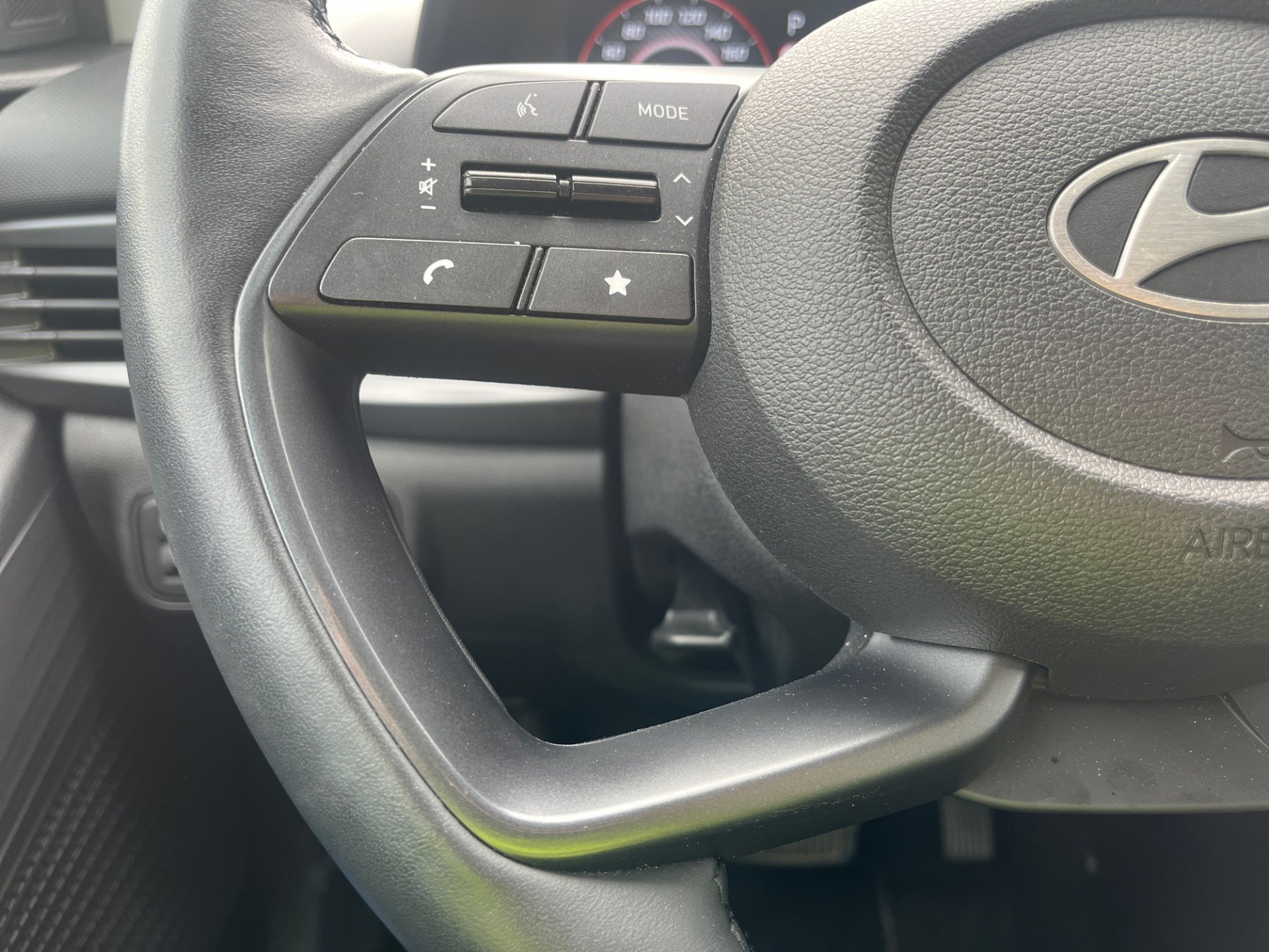 HYUNDAI i20 Hatchback 2025