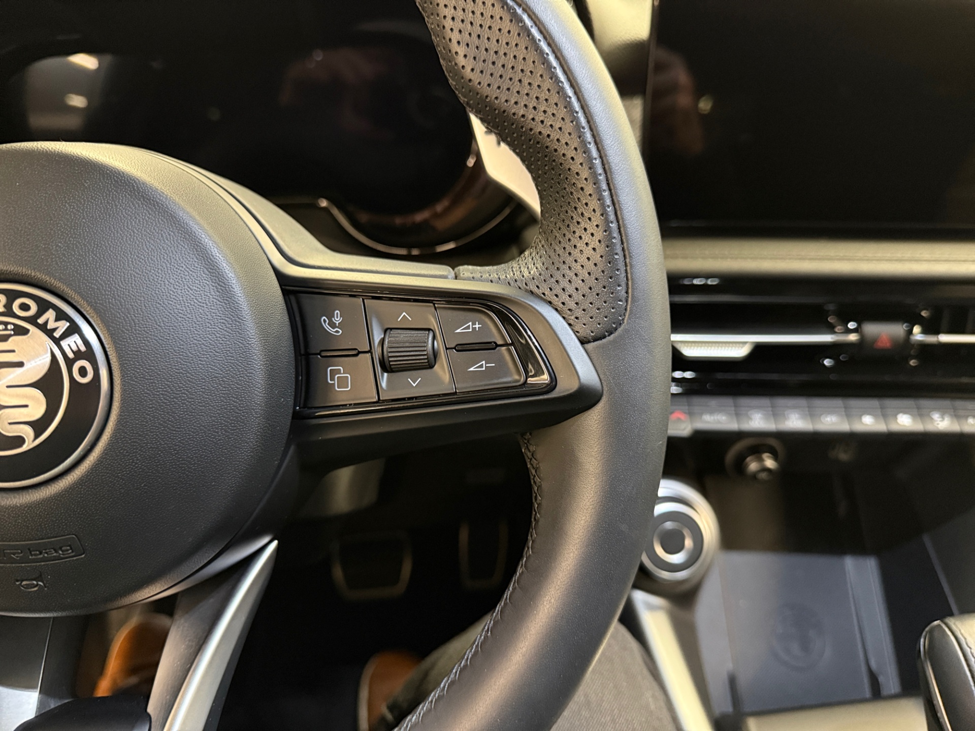 ALFA ROMEO Tonale 2024