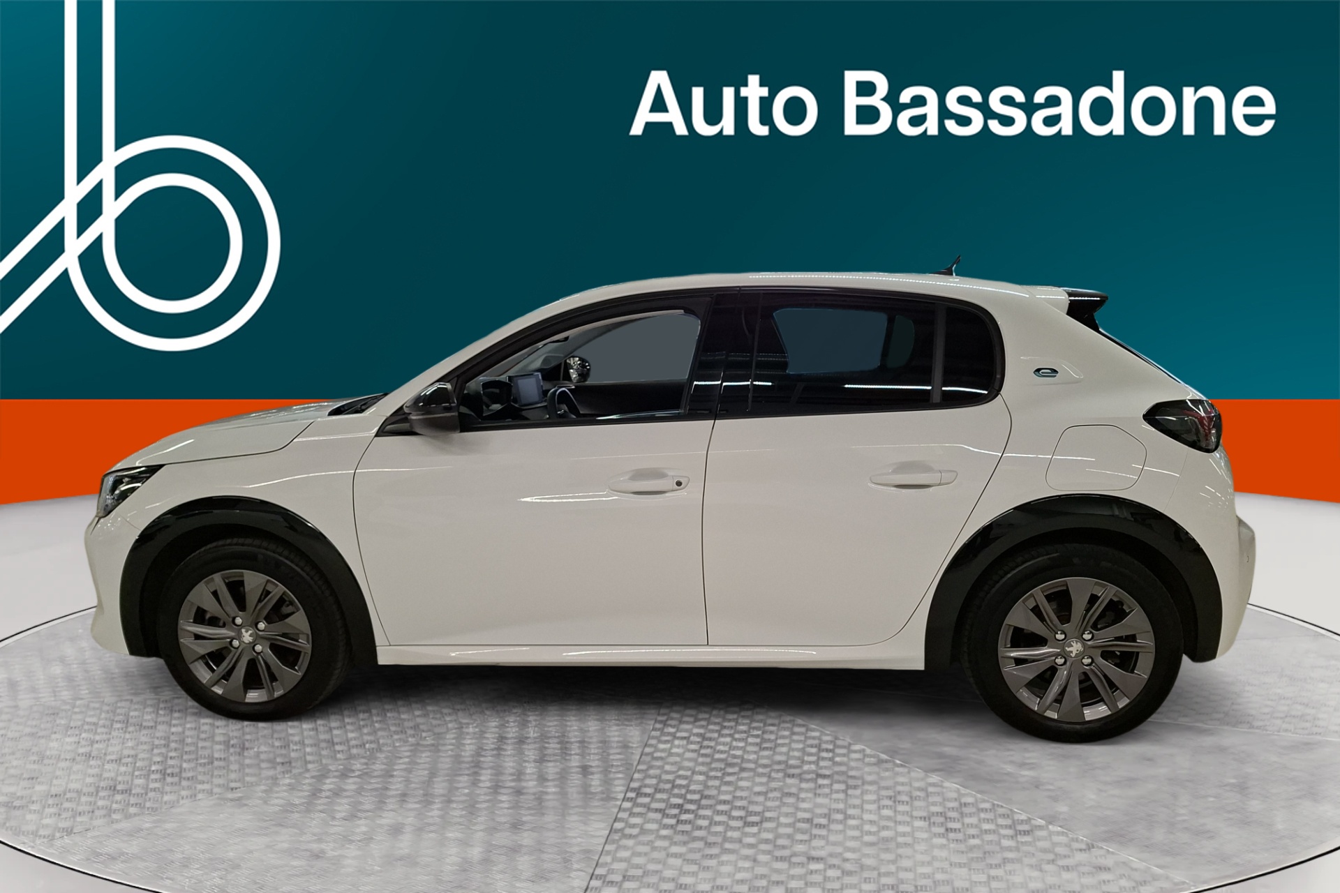PEUGEOT e-208 2023