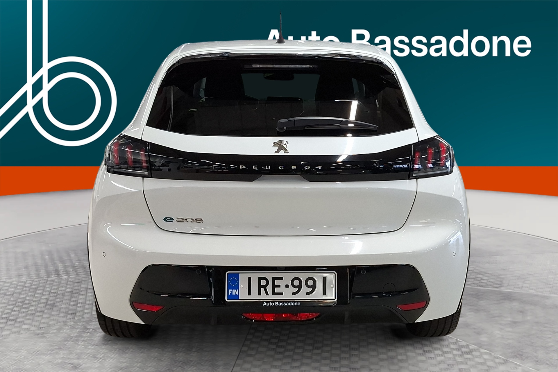 PEUGEOT e-208 2023