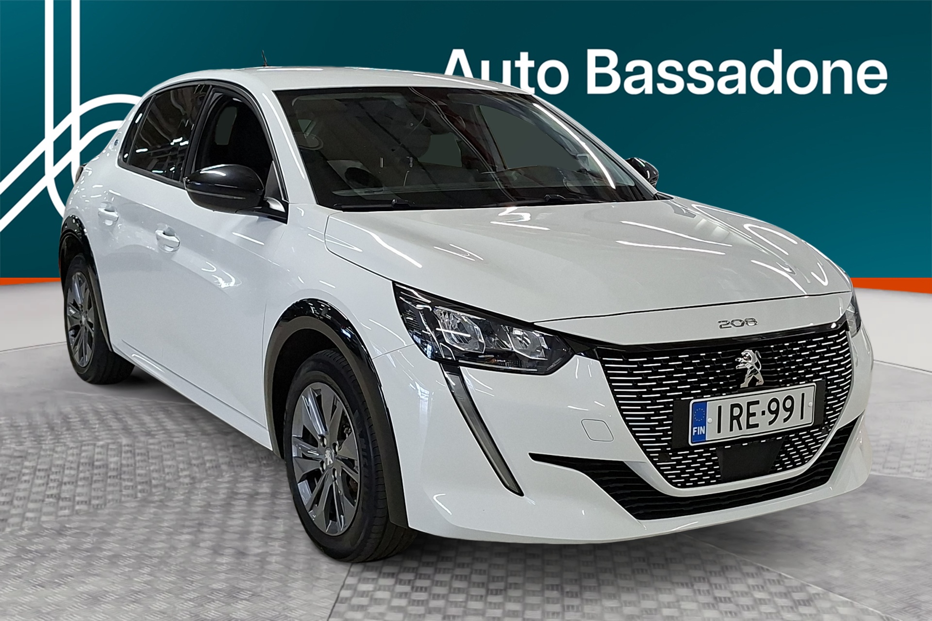 PEUGEOT e-208 2023