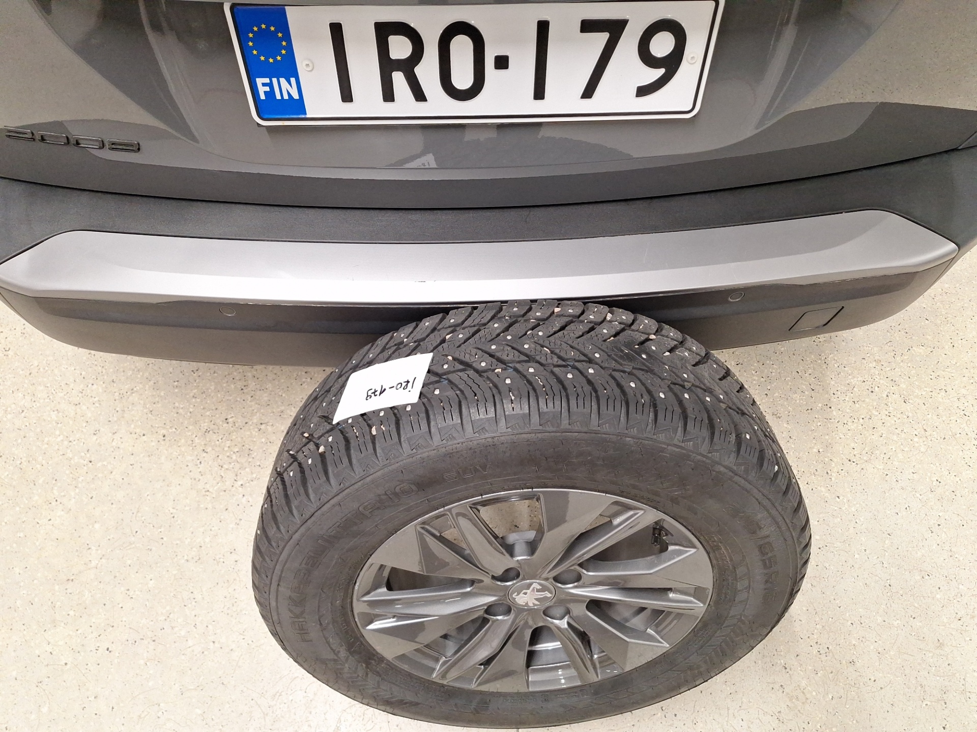 PEUGEOT e-2008 2023