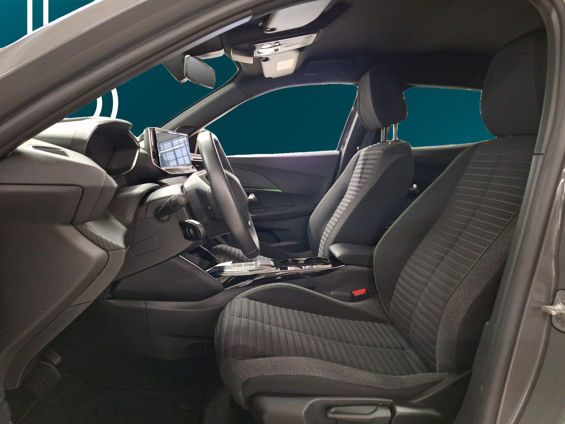 PEUGEOT e-2008 2023