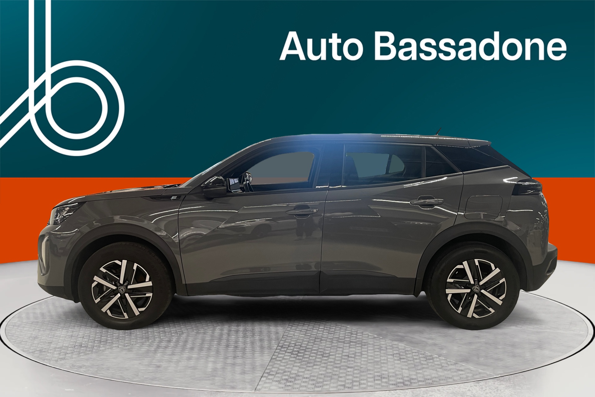 PEUGEOT e-2008 2023