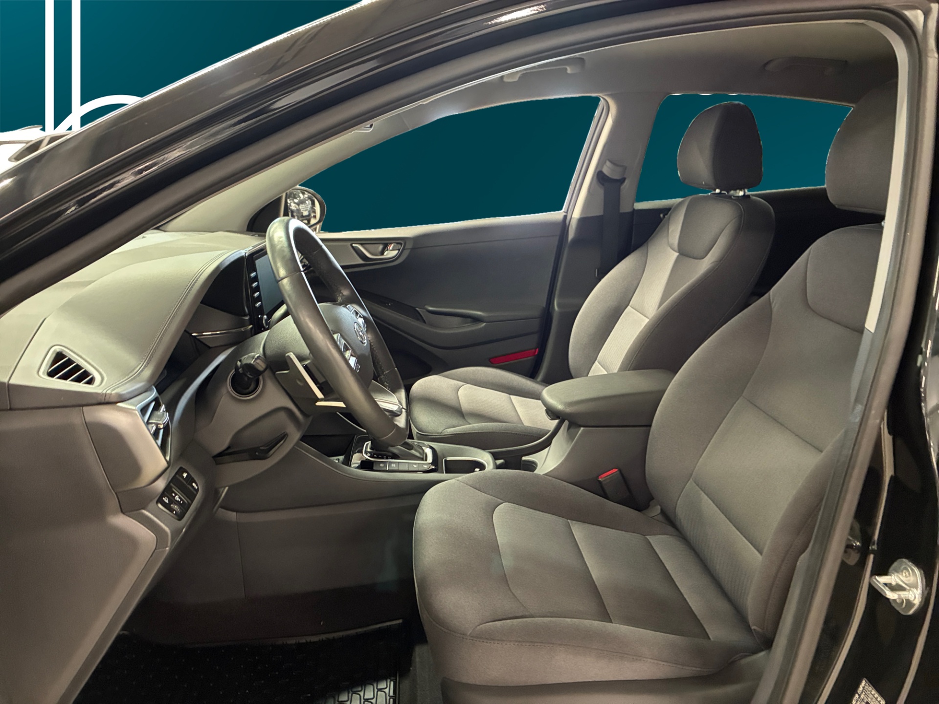 Hyundai IONIQ hybrid 2020