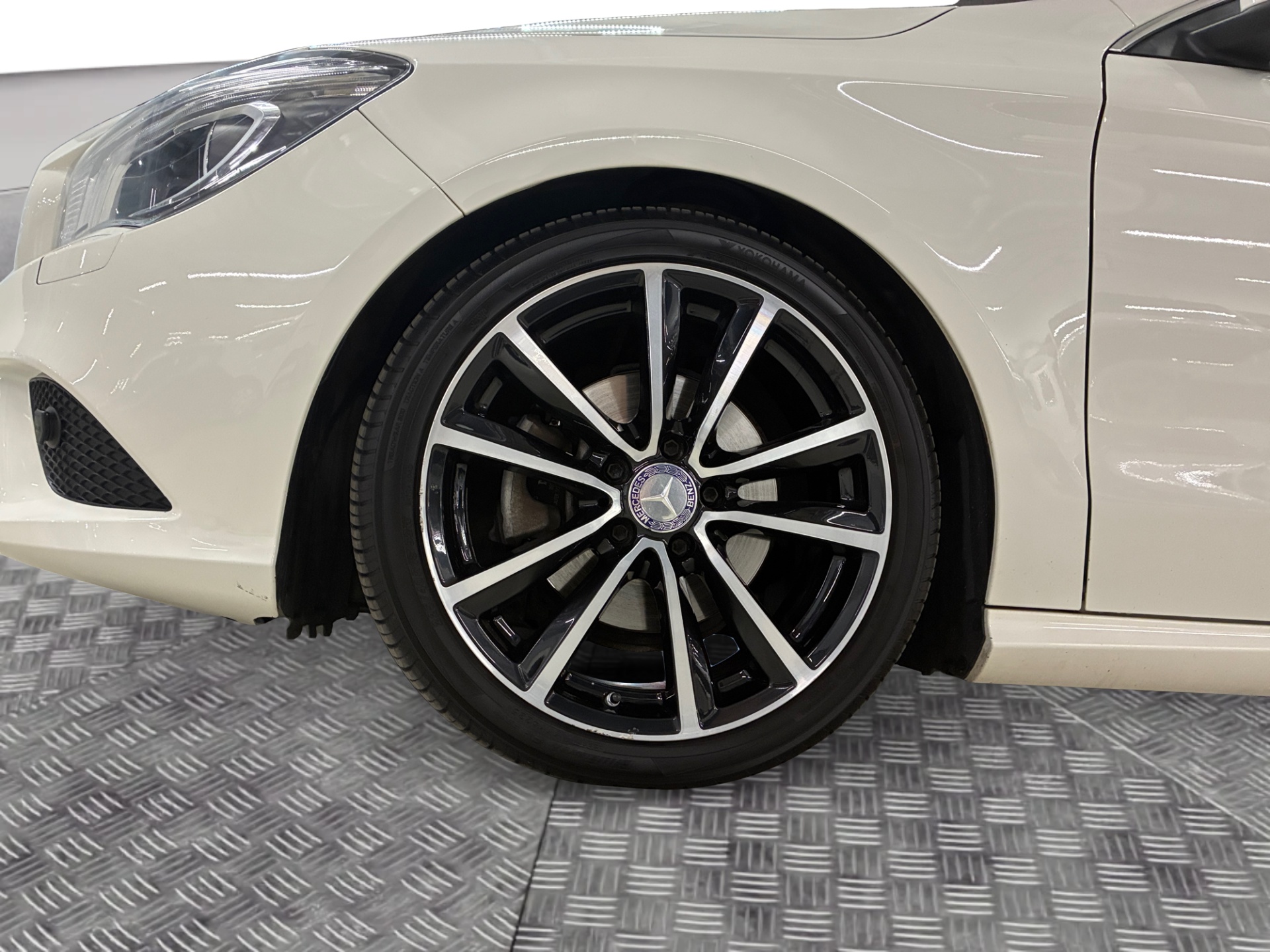 MERCEDES-BENZ CLA 2016