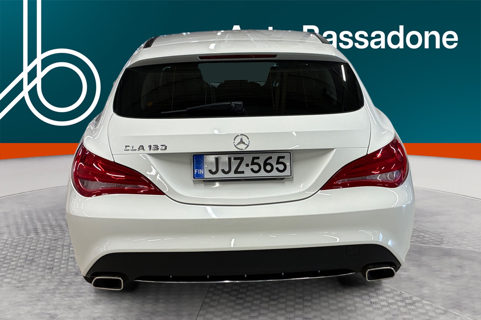 MERCEDES-BENZ CLA 2016