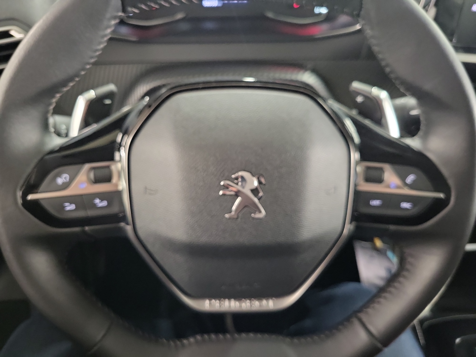PEUGEOT 208 2022