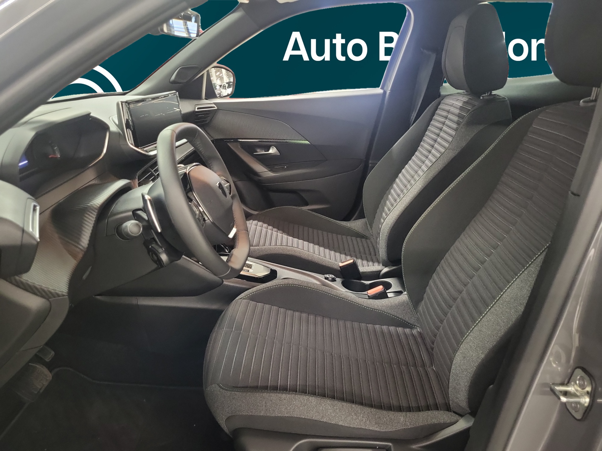 PEUGEOT 2008 2024