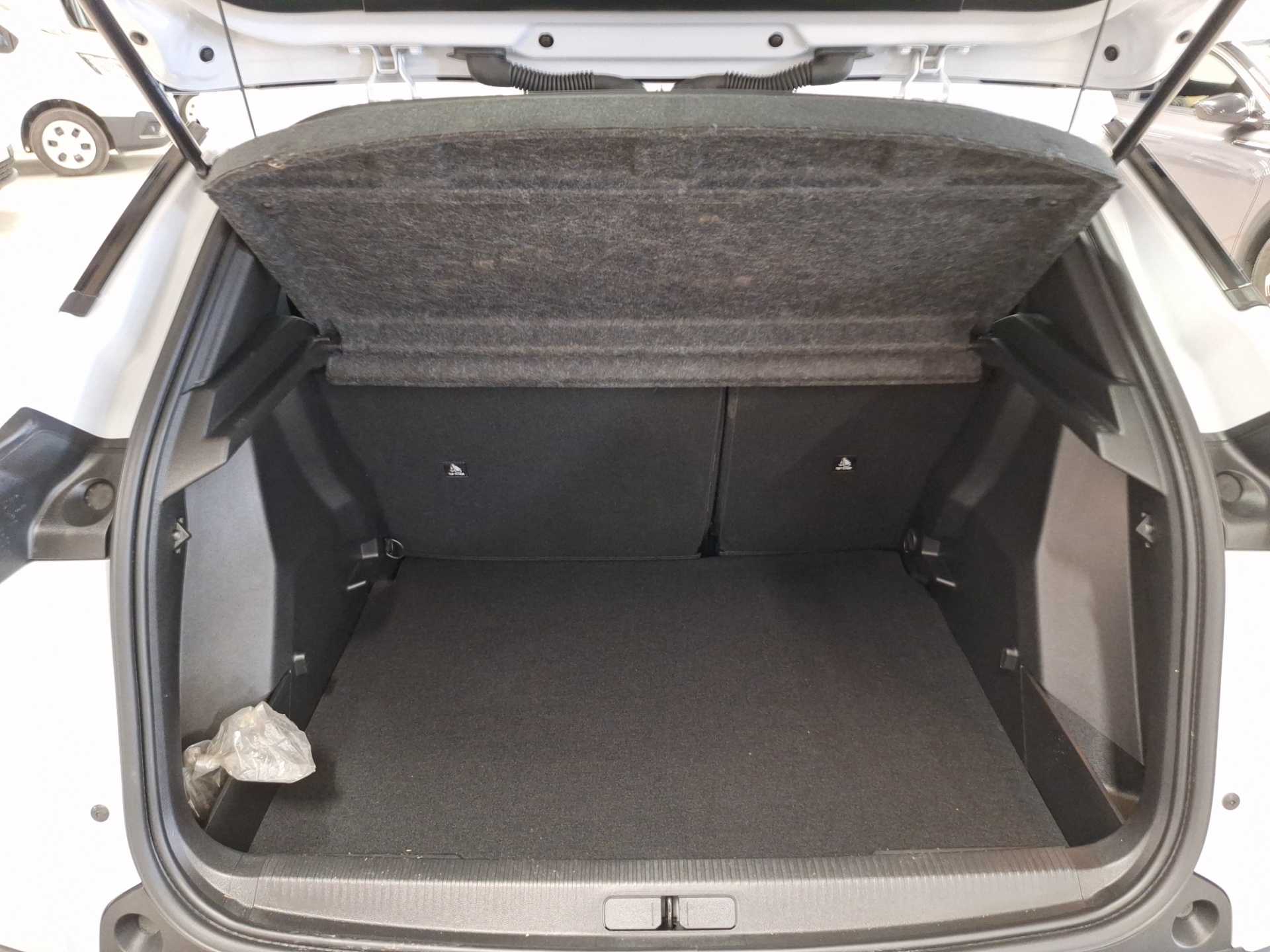 PEUGEOT 2008 2024