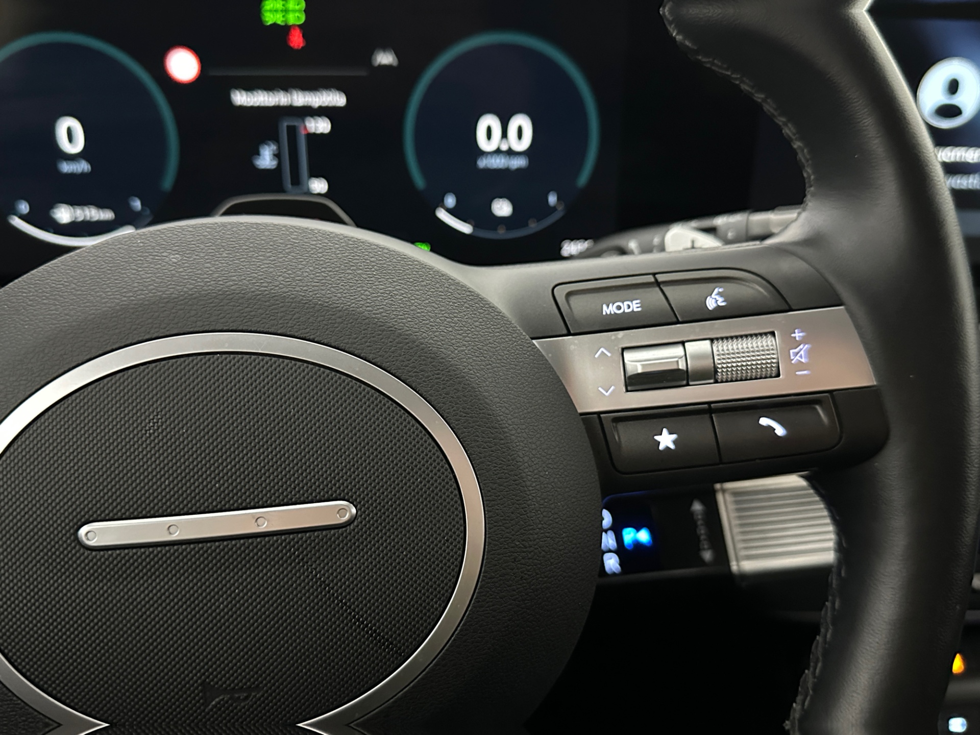 HYUNDAI KONA Hybrid 2025