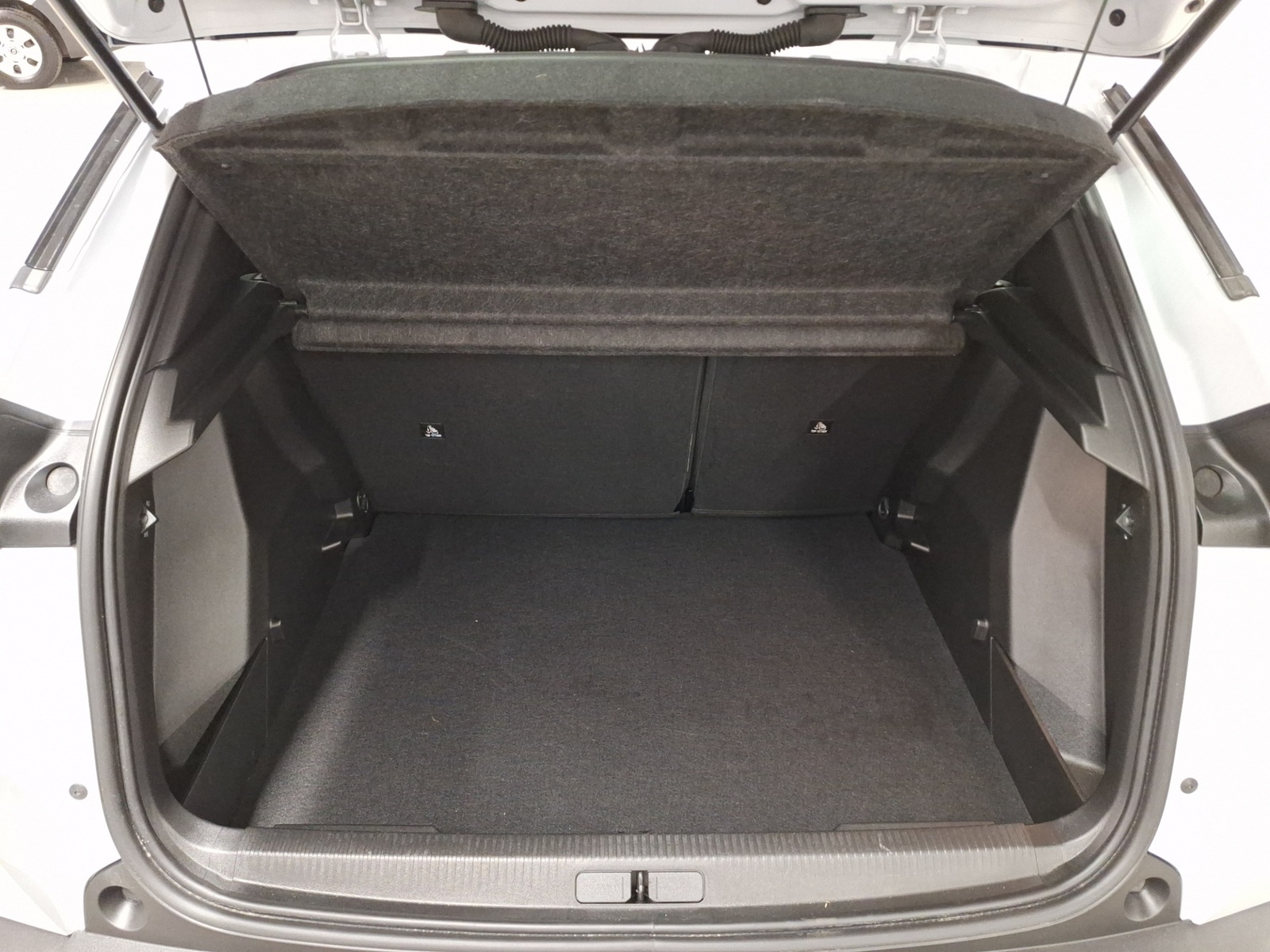 PEUGEOT 2008 2024