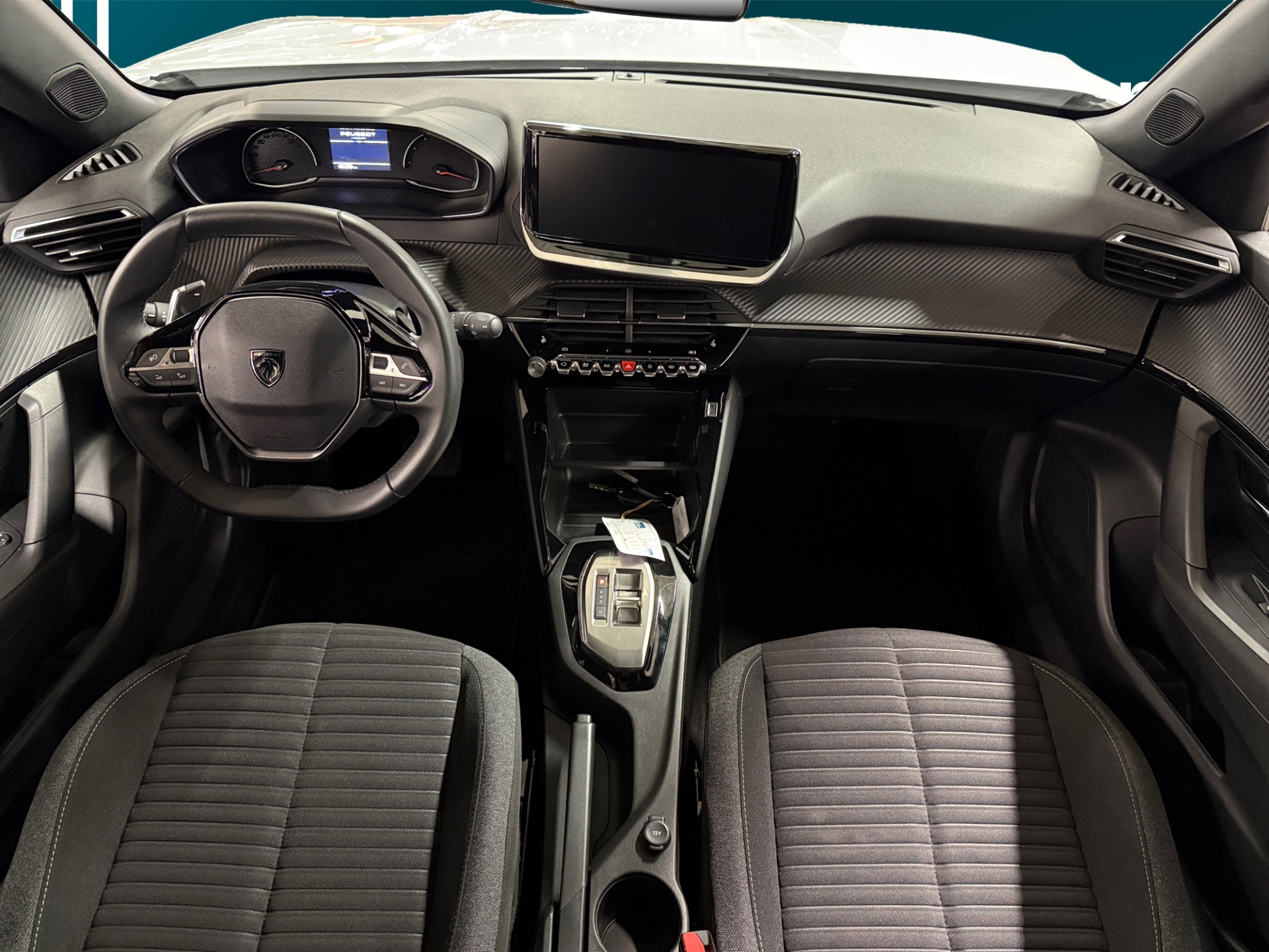 PEUGEOT 2008 2024