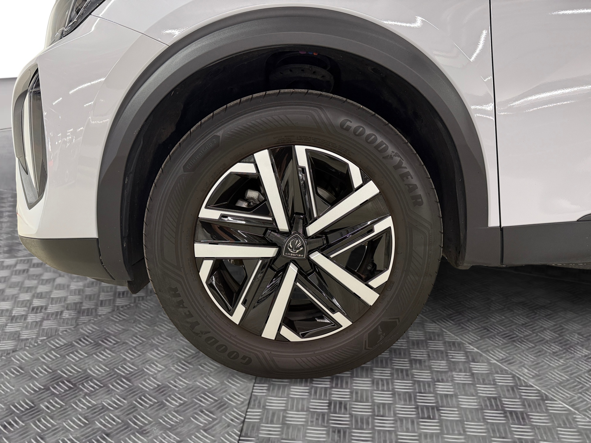 PEUGEOT 2008 2024