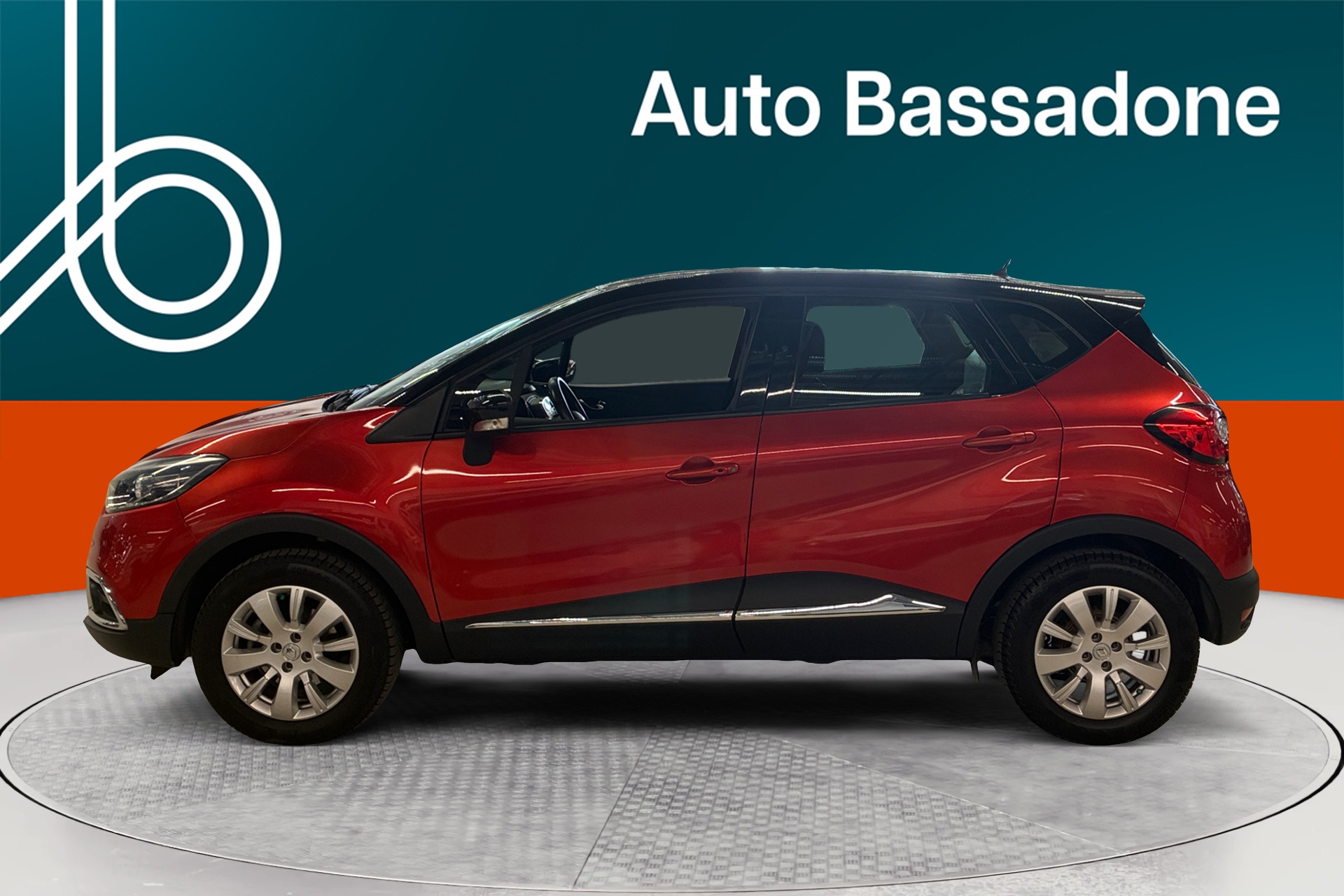 RENAULT Captur 2016