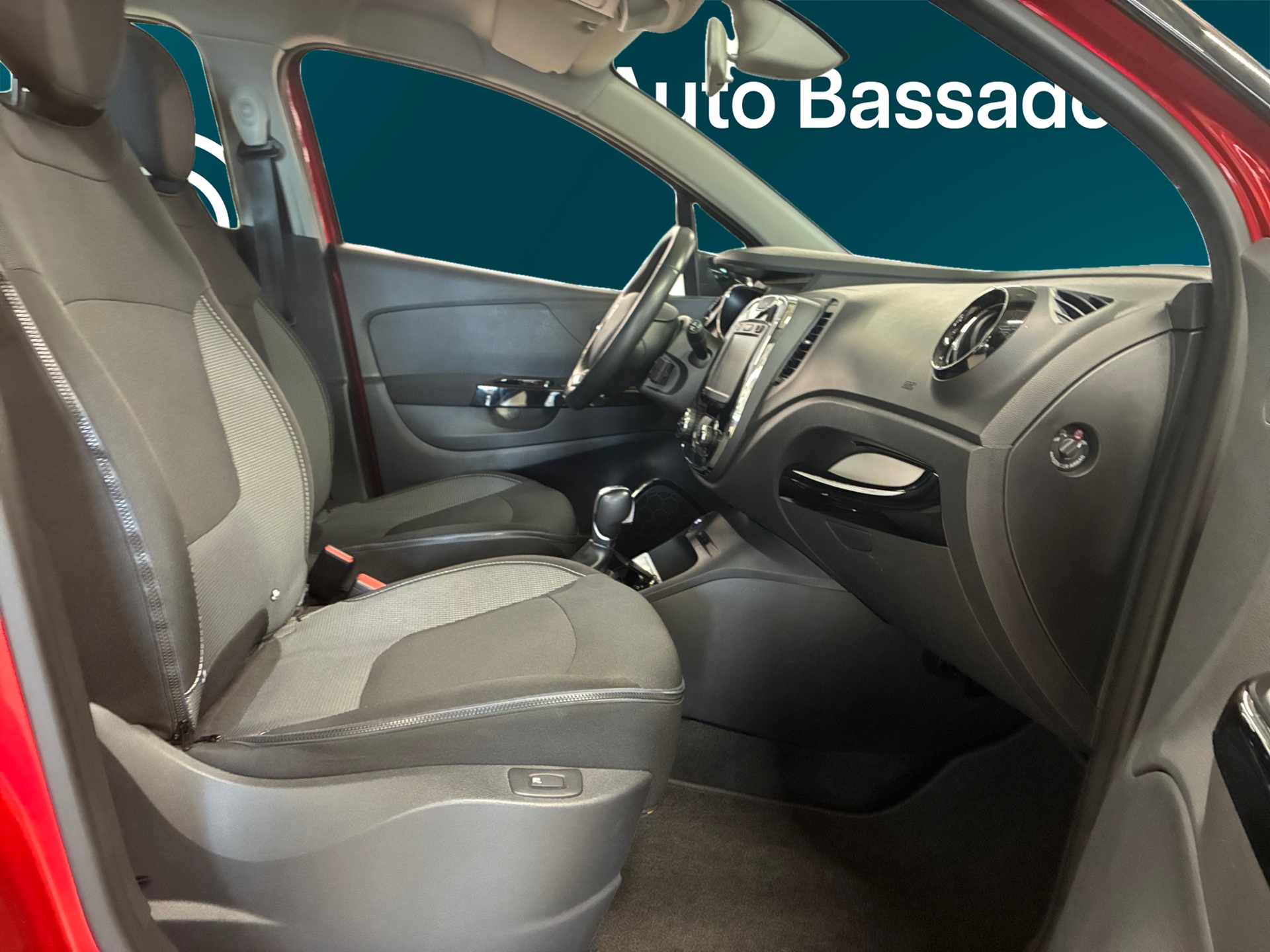 RENAULT Captur 2016