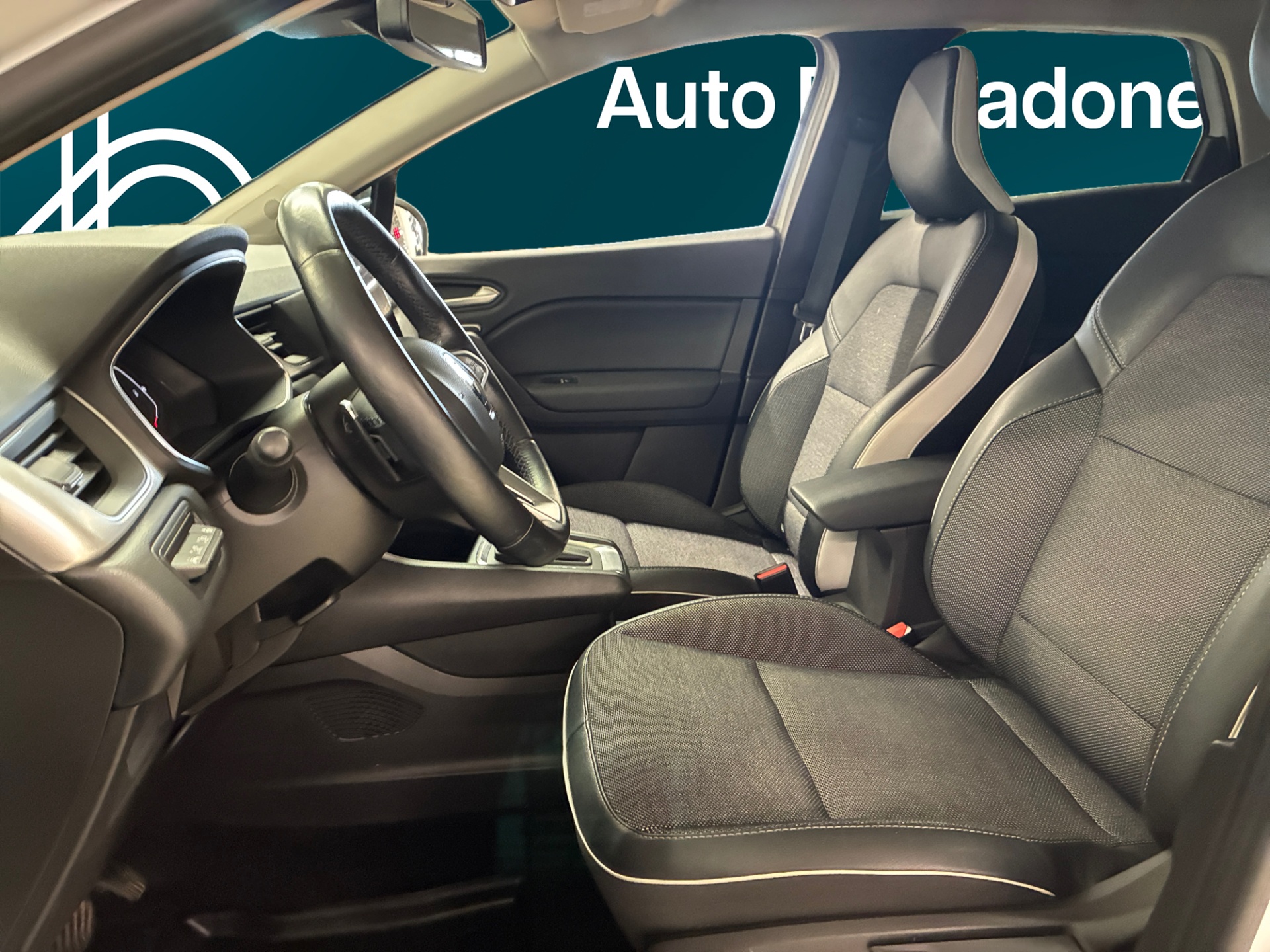 RENAULT Captur 2022