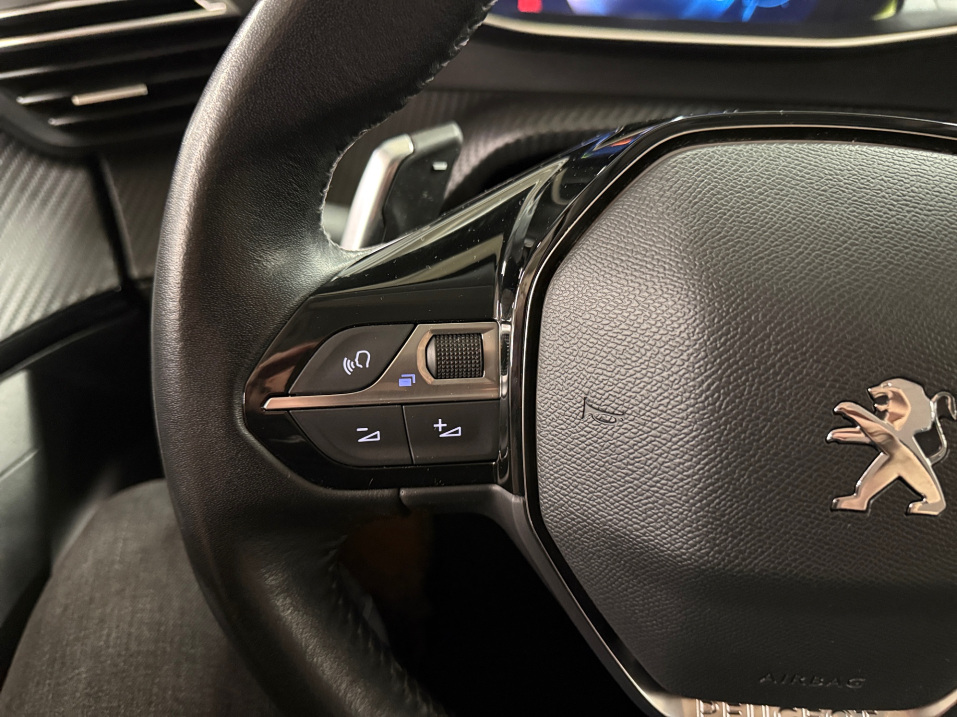 PEUGEOT 2008 2022
