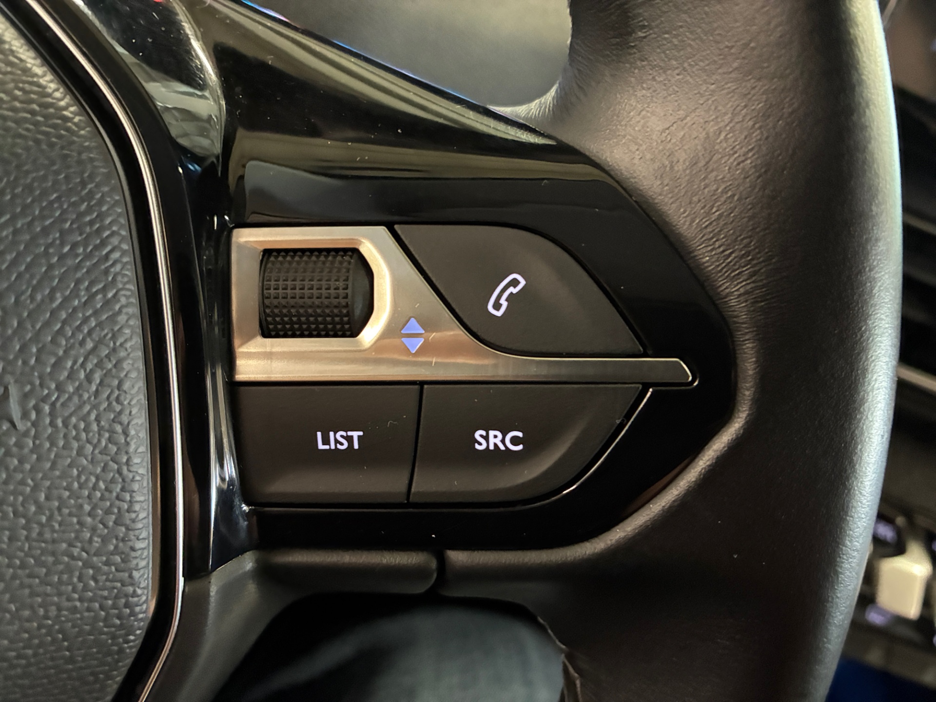 PEUGEOT 3008 2022