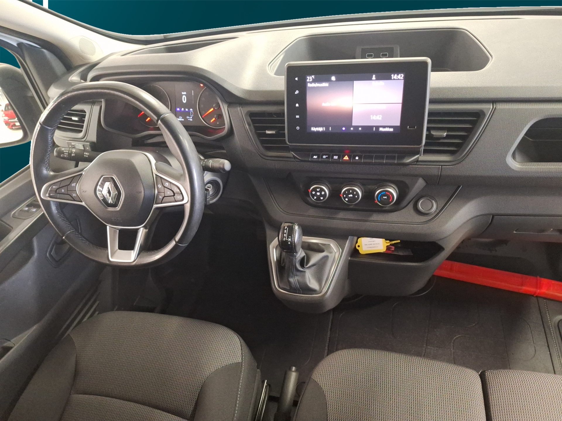 RENAULT Trafic 2023