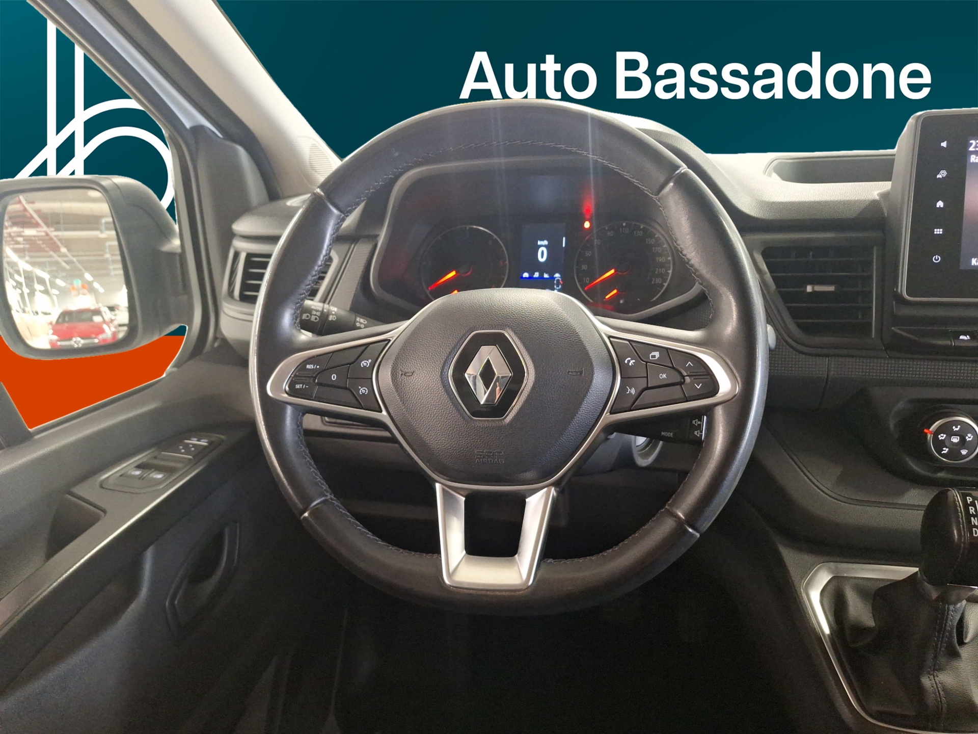 RENAULT Trafic 2023