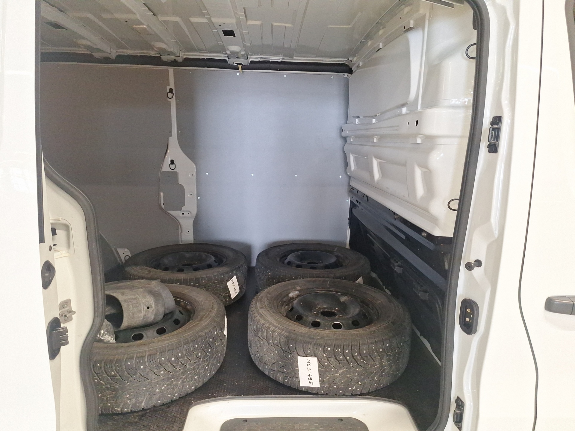 RENAULT Trafic 2023