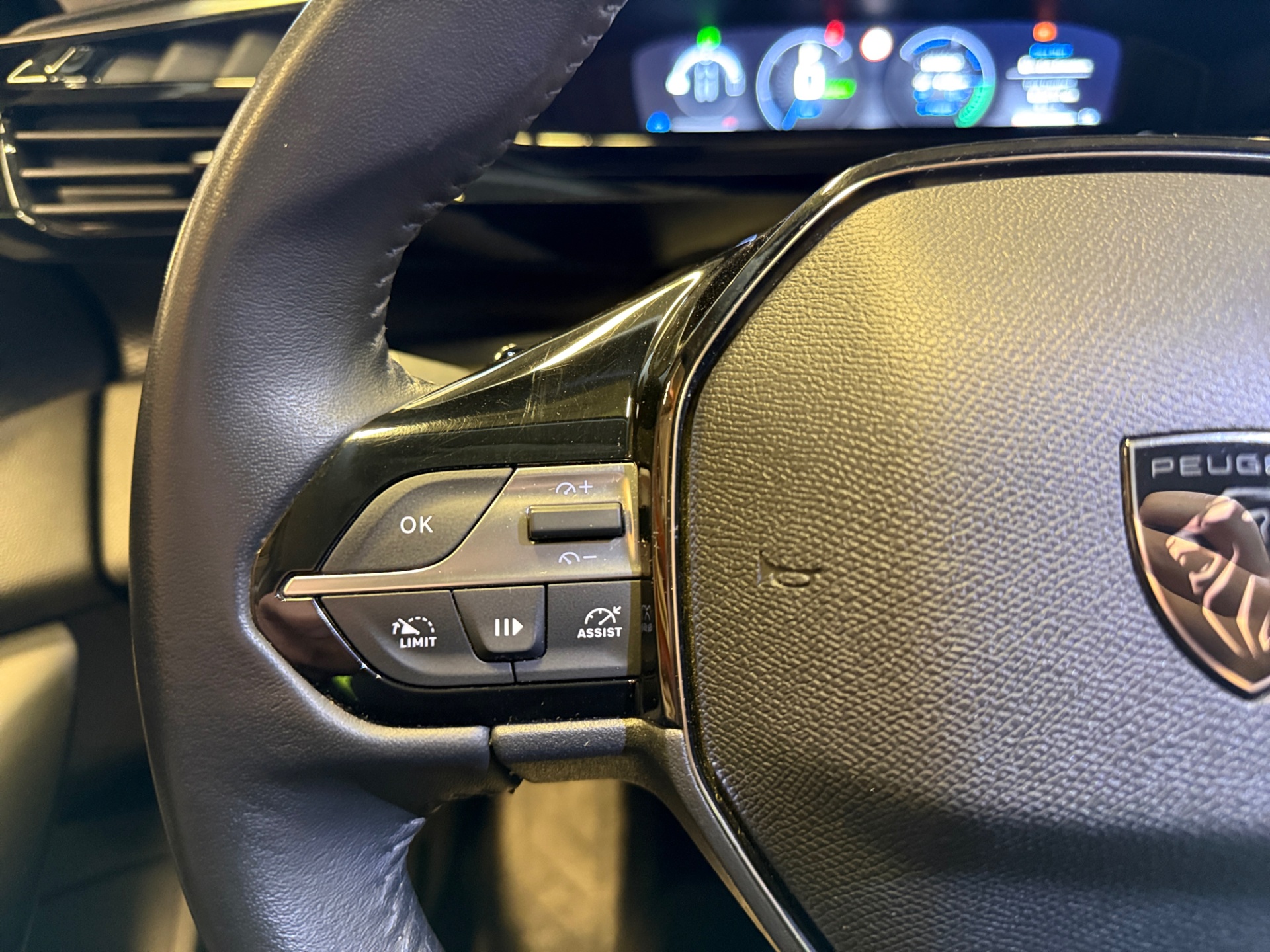PEUGEOT 308 2023